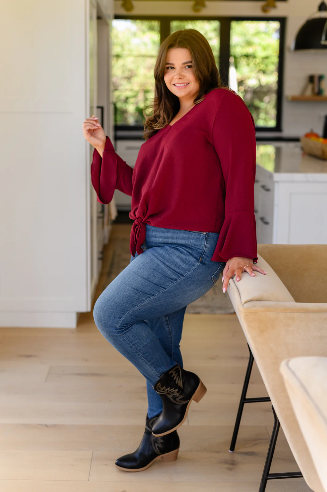 A Flare And A Bow Top - 9/21/2023 - Image 3