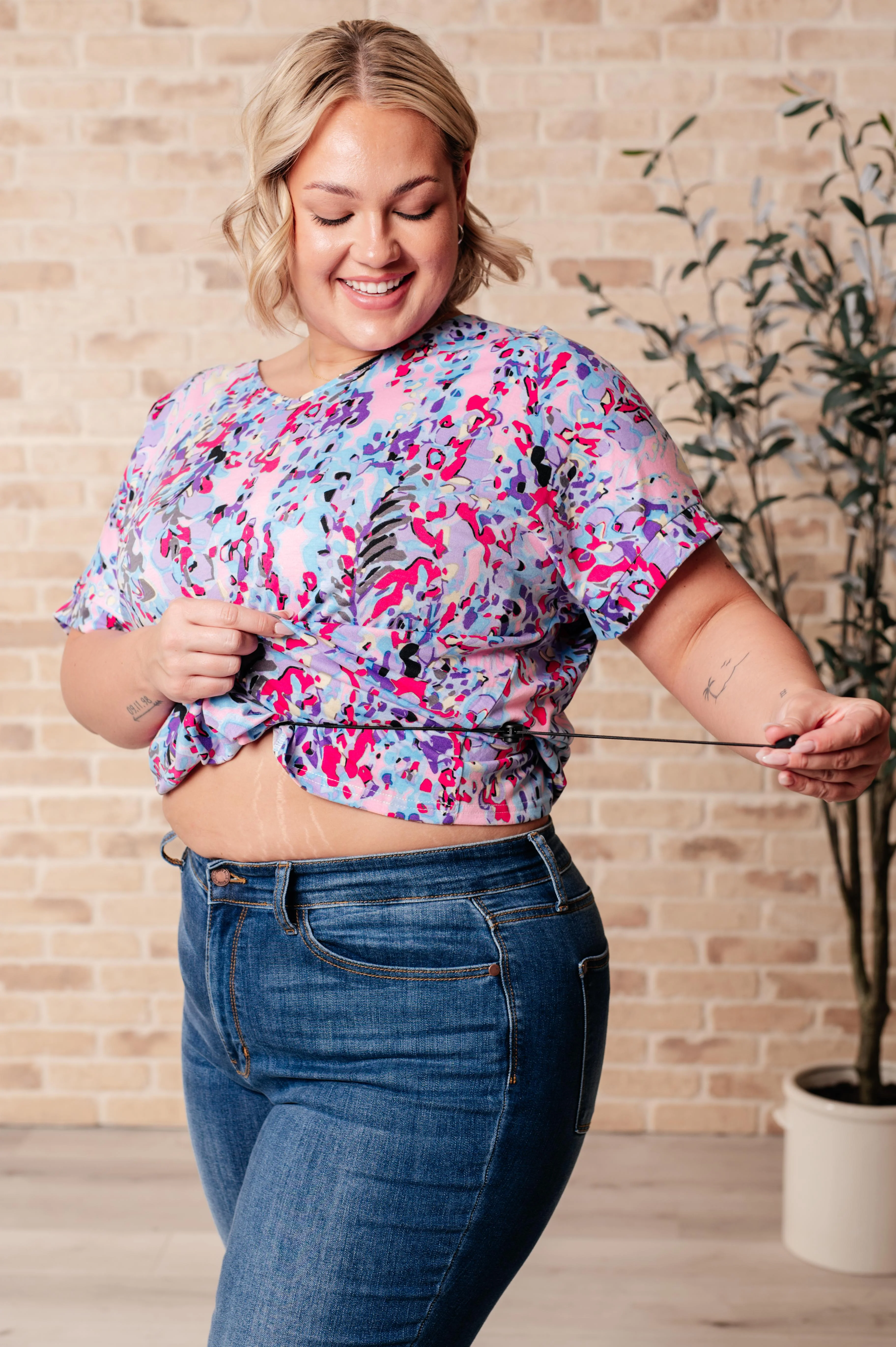 Adjustable Crop Band In Black - 6/26/2024 - Image 3