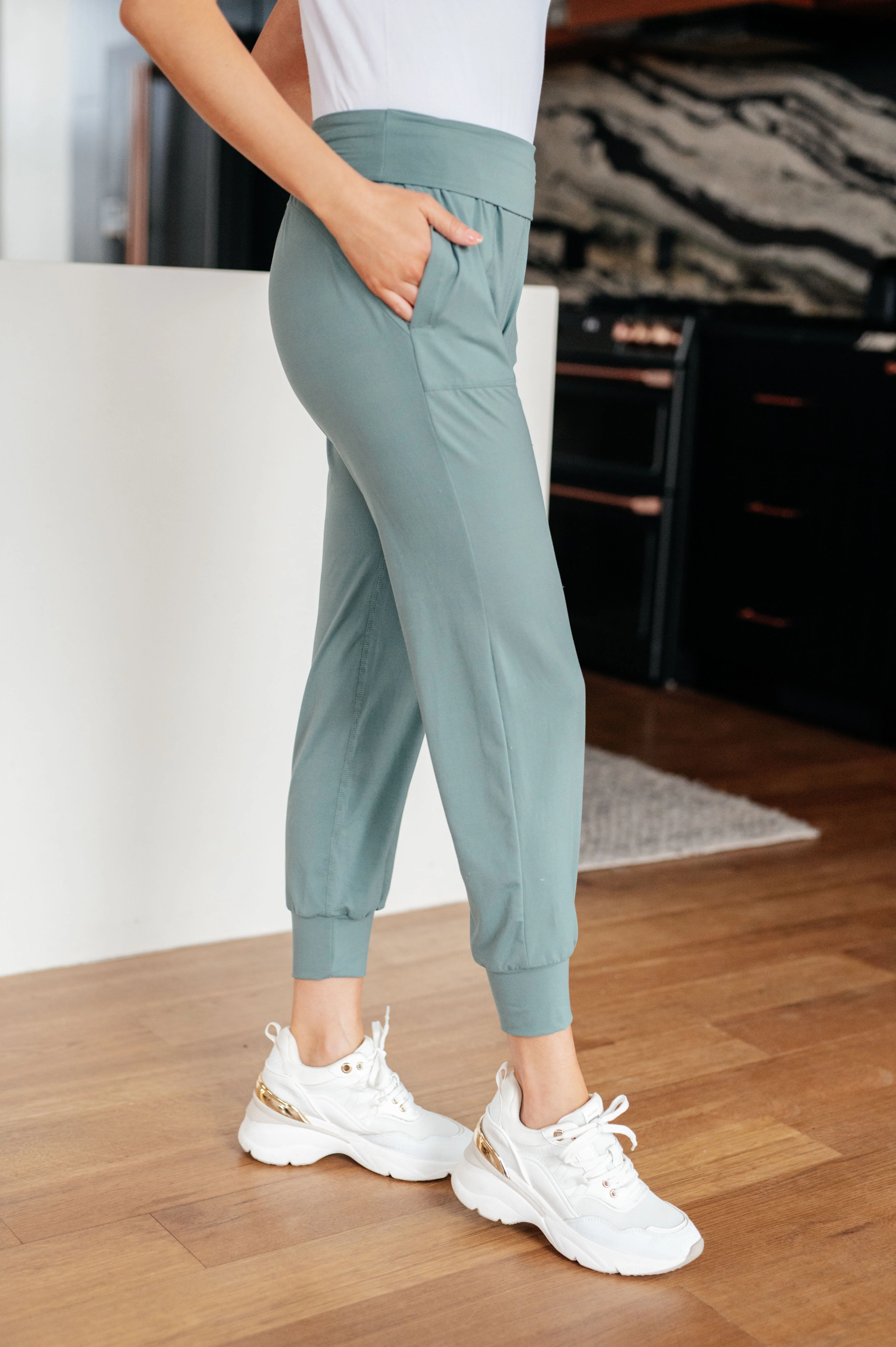 Always Accelerating Joggers in Tidewater Teal - 1/26/2024 - Image 10