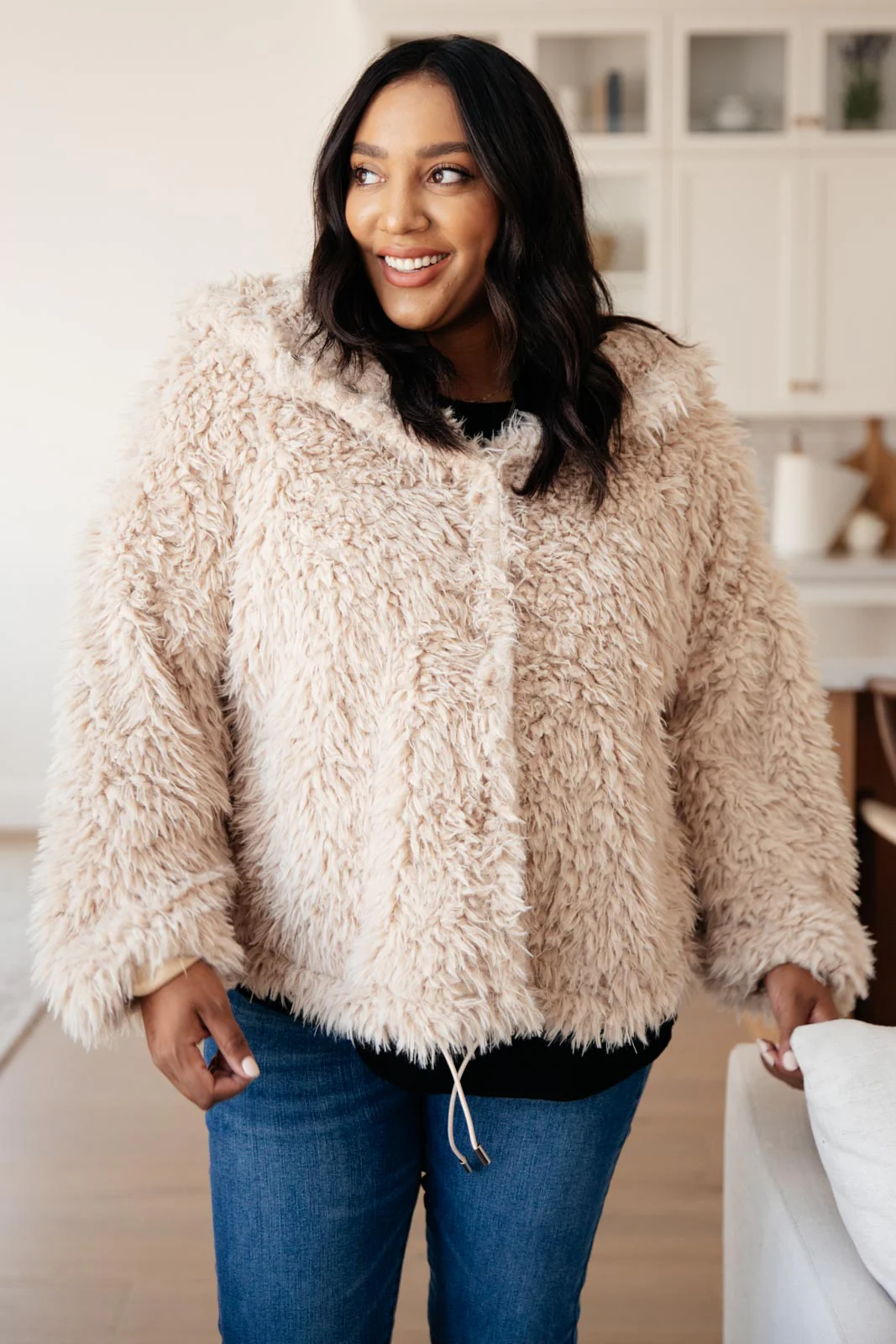 Annika Plush Faux Fur Jacket - 9/30/2021 - Image 12