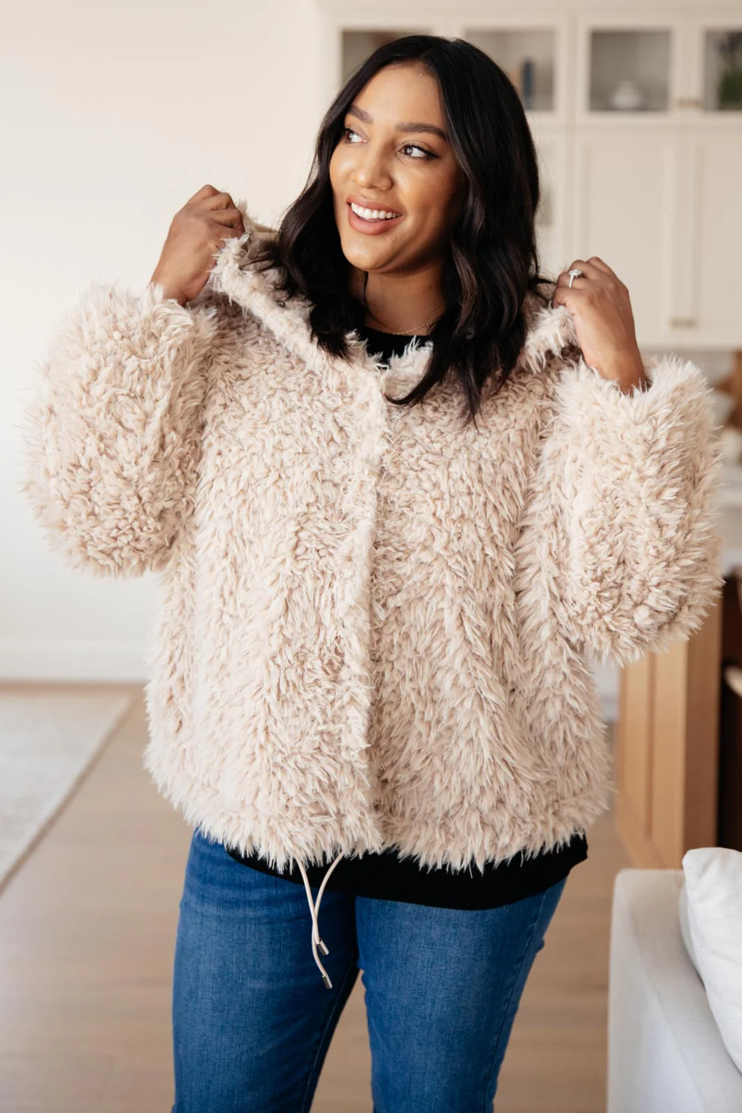 Annika Plush Faux Fur Jacket - 9/30/2021 - Image 13