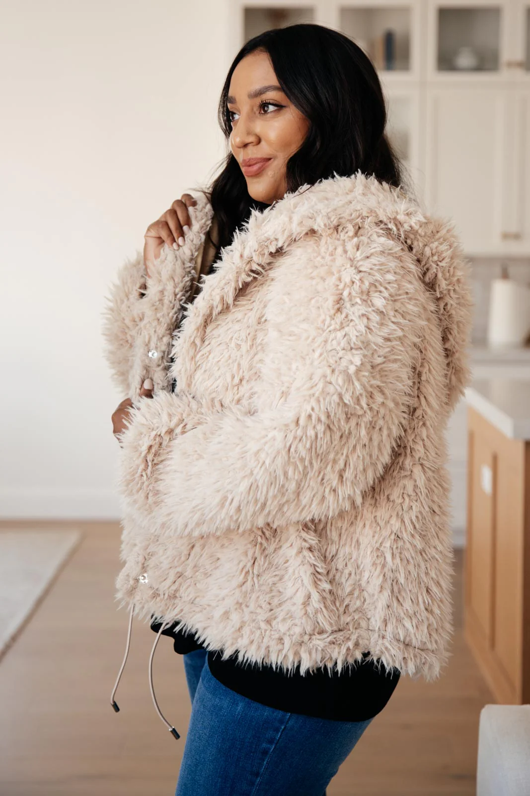 Annika Plush Faux Fur Jacket - 9/30/2021 - Image 7