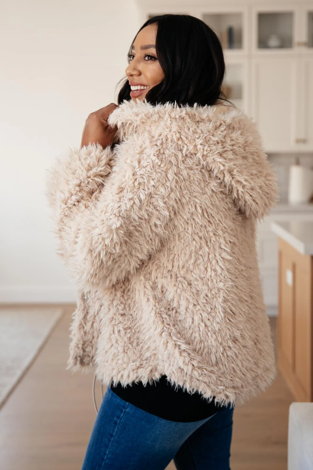 Annika Plush Faux Fur Jacket - 9/30/2021 - Image 9