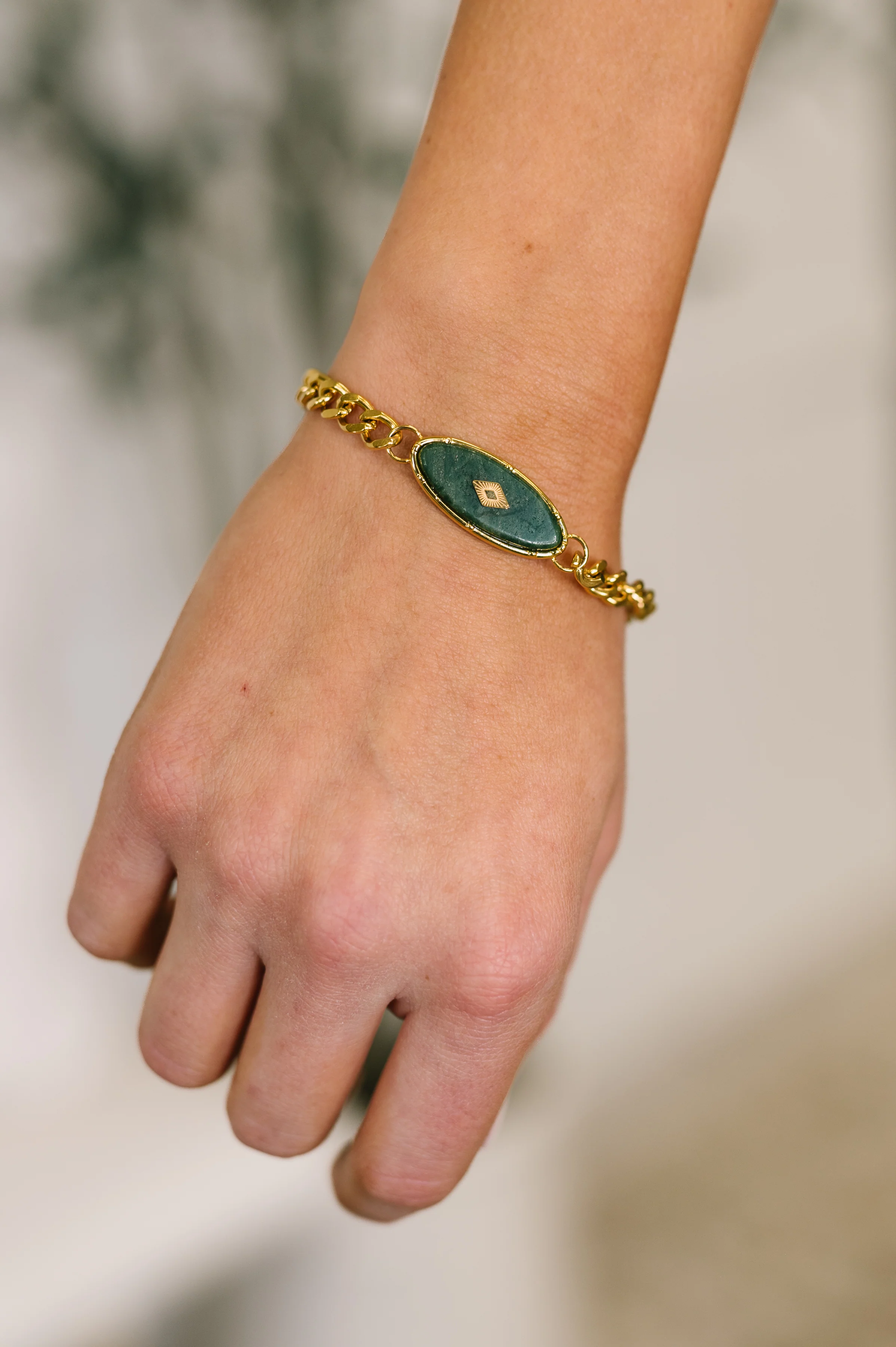 Bangle in Jade Bracelet - 12/5/2025 NEW