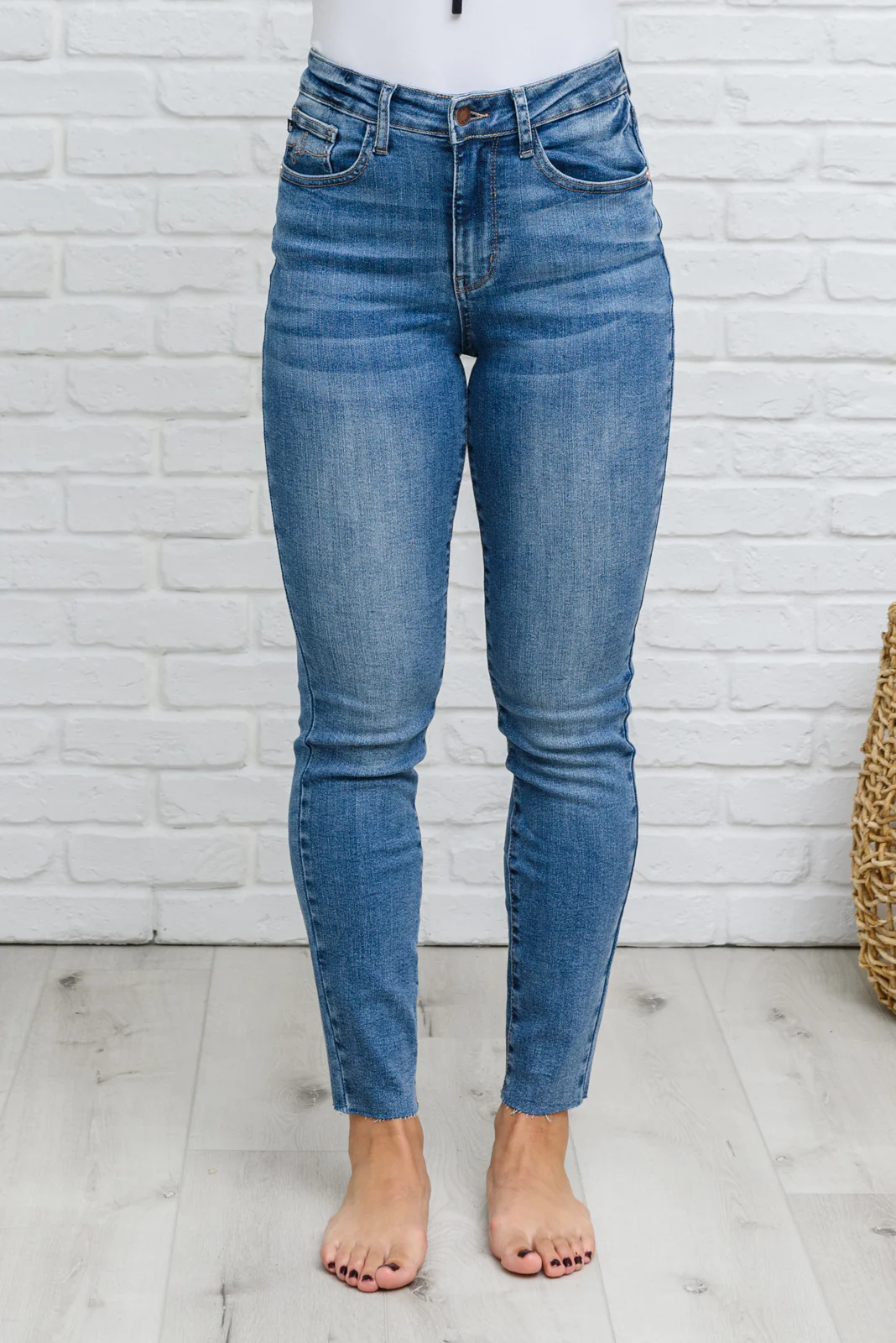 Becca Hi-Waisted Embroidered Pocket Relaxed Jeans - 7/19/2022 - Image 17