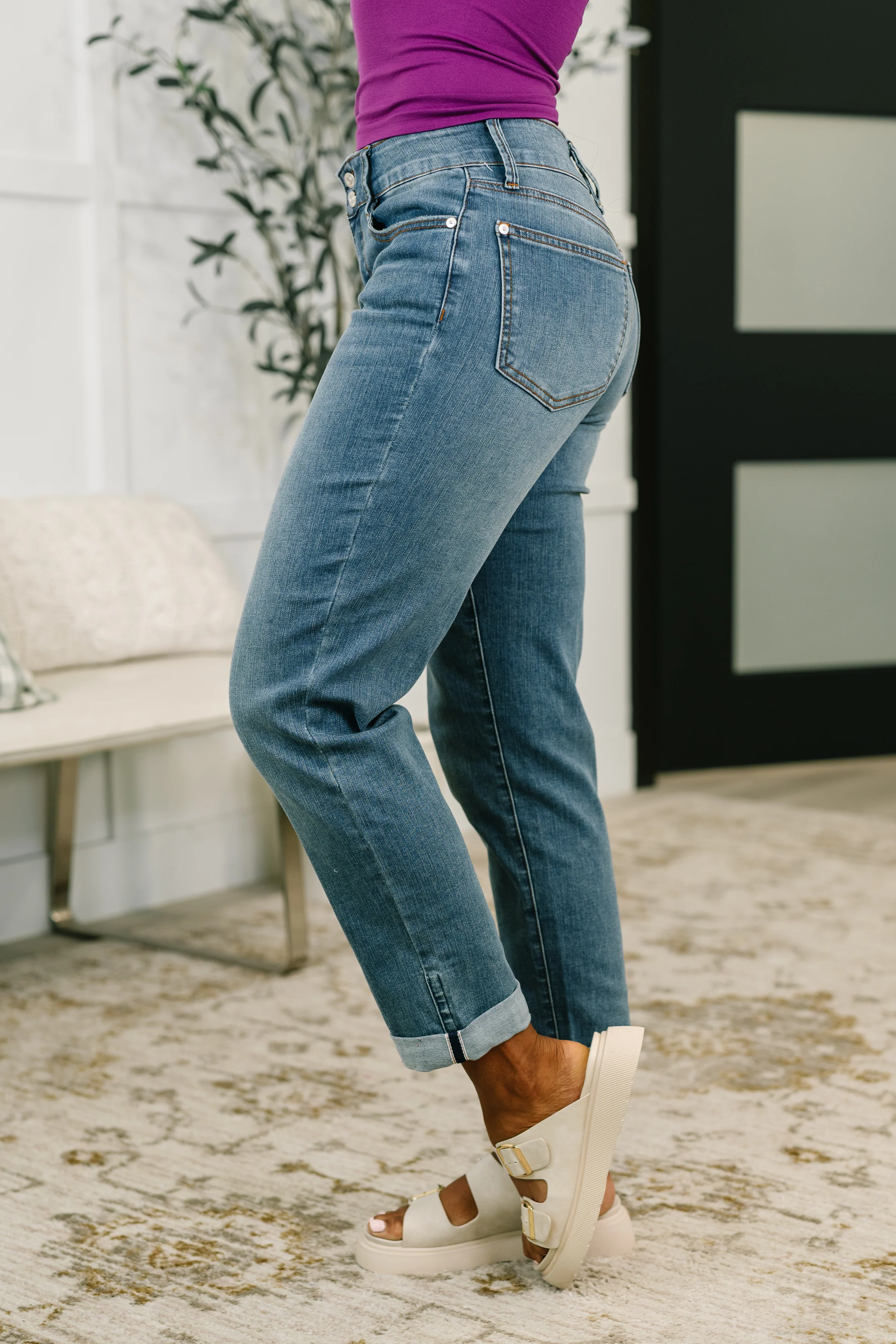 Becky Mid Rise Cool Denim Boyfriend Jean - 6/10/2026 NEW - Image 4