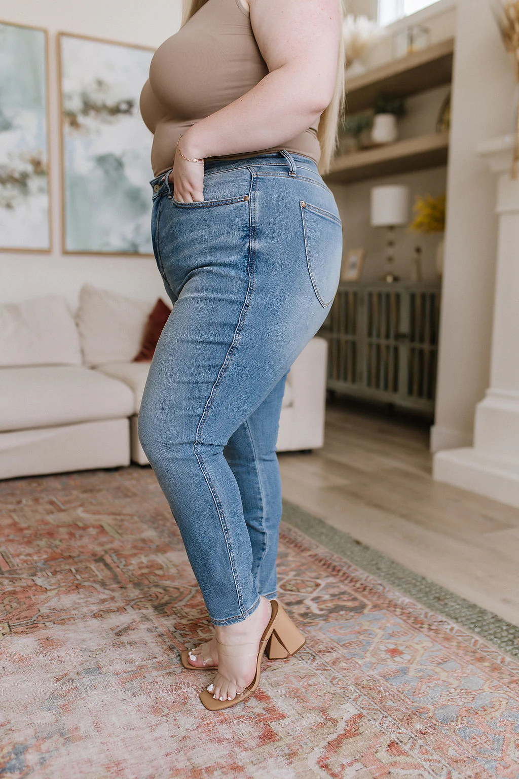 Betsy High Rise Control Top Shield Pocket Skinny Jeans - 6/7/2023 - Image 5