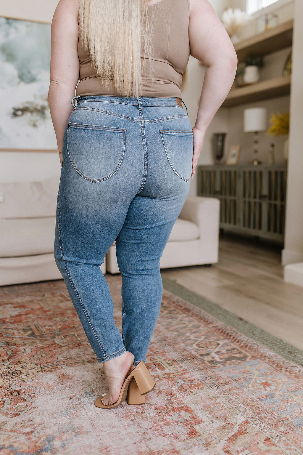 Betsy High Rise Control Top Shield Pocket Skinny Jeans - 6/7/2023 - Image 7