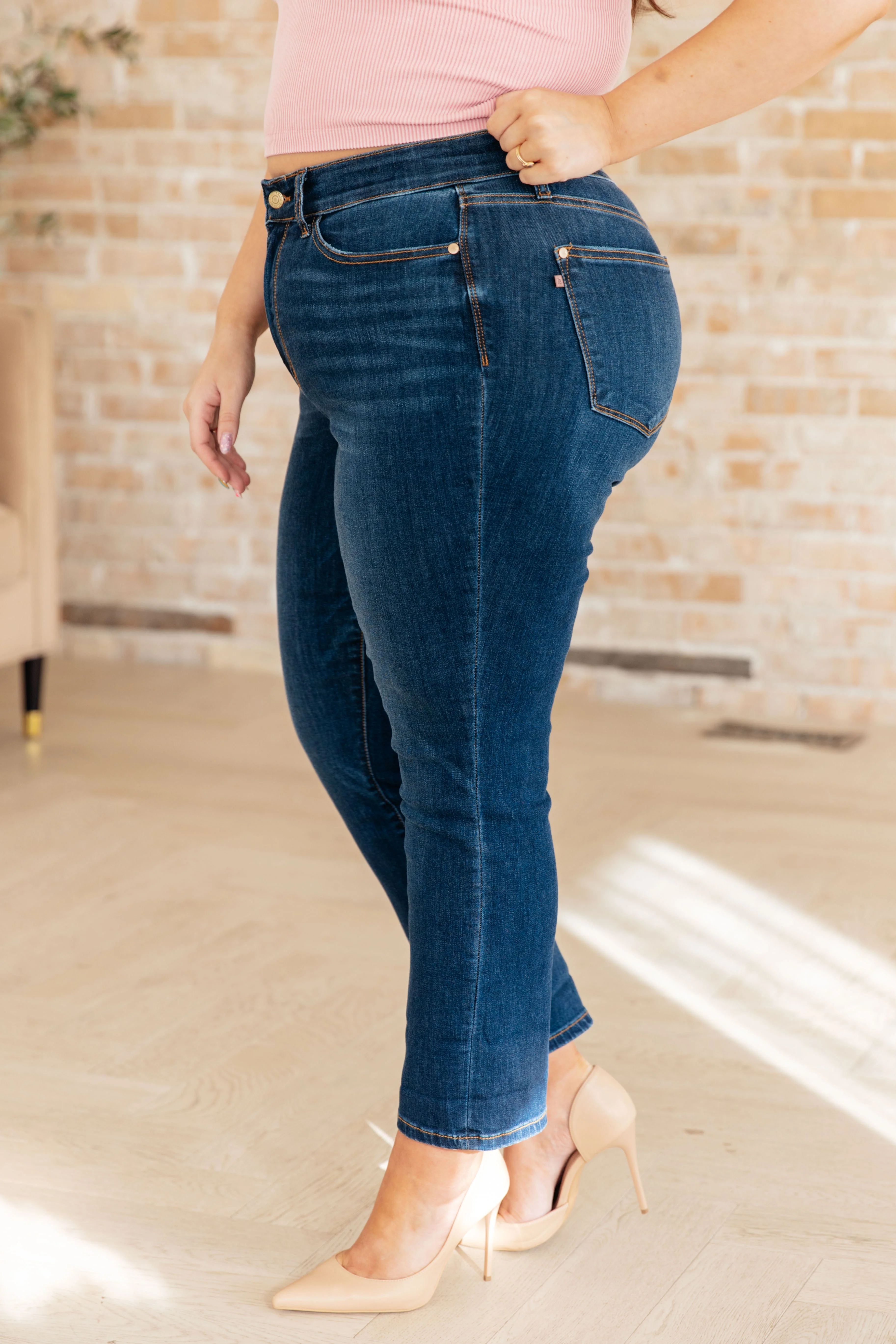 Bette Mid Rise Vintage Cuffed Skinny Capri - 1/31/2024 - Image 7