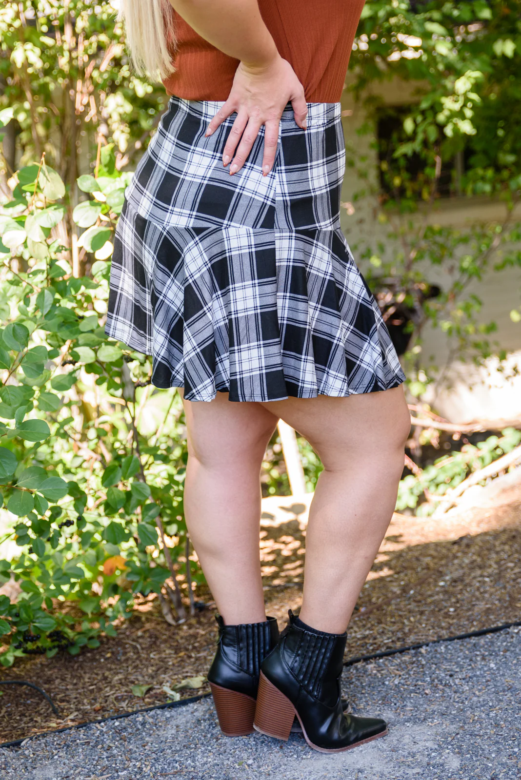 Call Me On Line Two Plaid Mini Skort - 9/13/2022 - Image 11