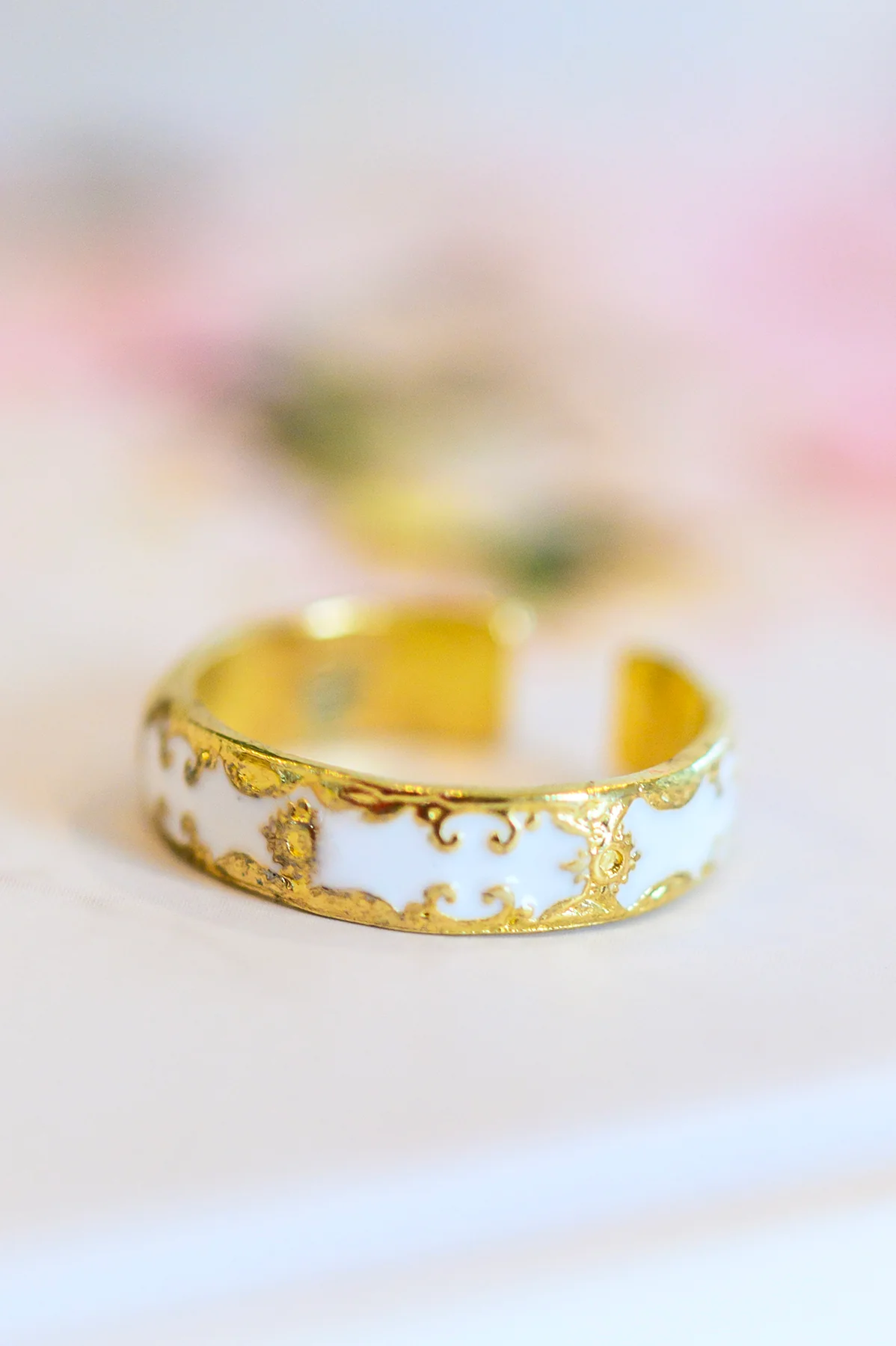 Carolina Hand Crafted White Pattern Ring - 5/1/2023 - Image 2