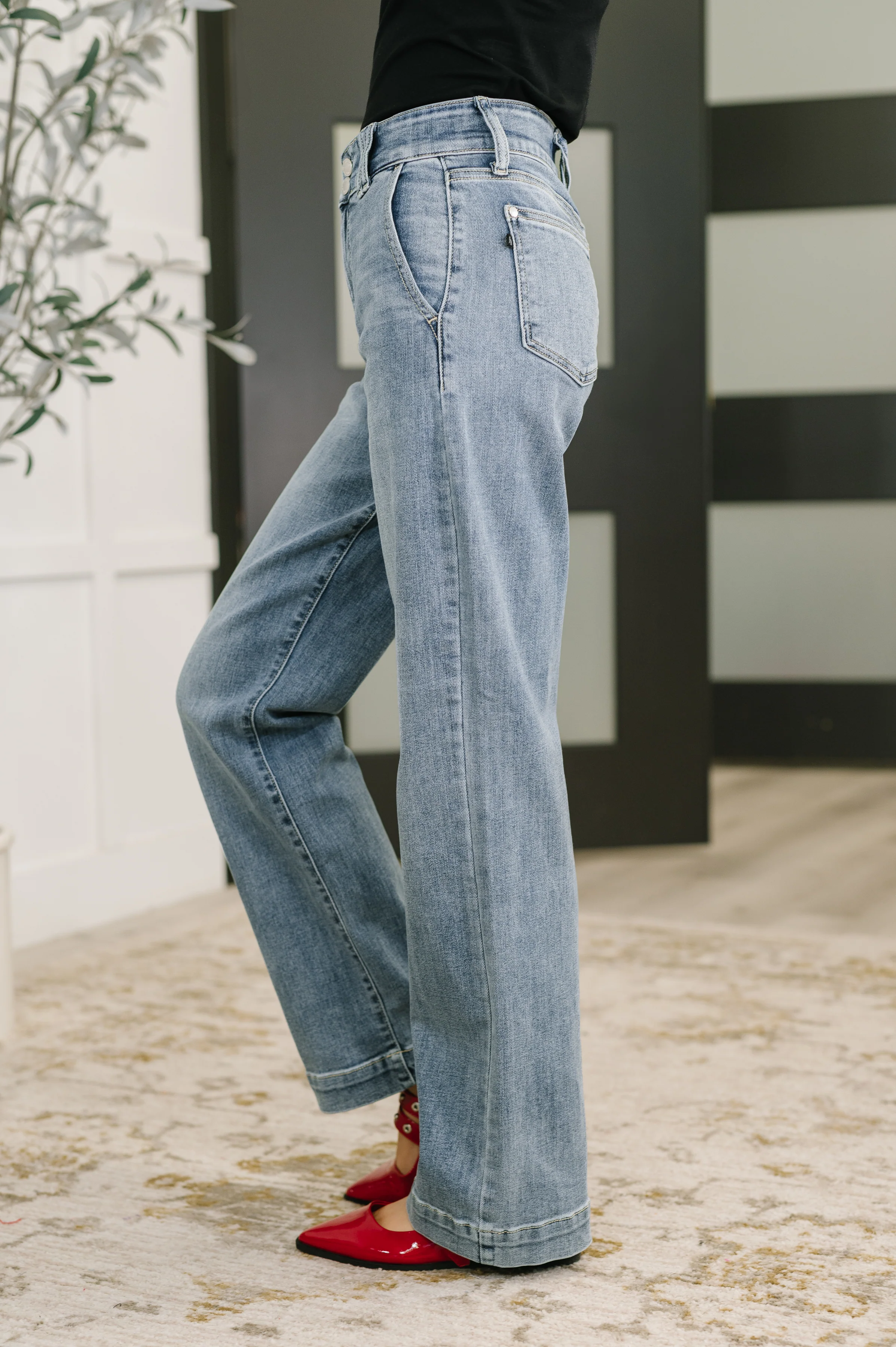 Carrie High Waist Trouser Wide Leg - 11/5/2025 - Image 4