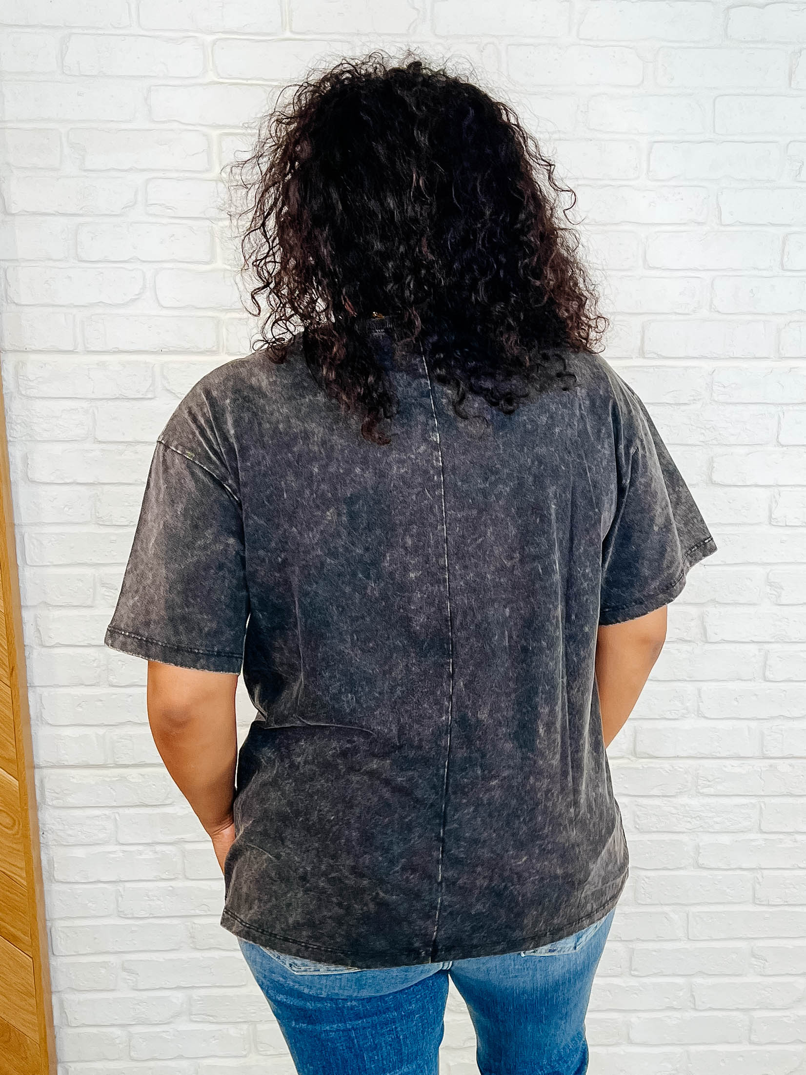 Casual Basic Drop Shoulder Oversized Tee in Ash Black - 3/12/2025 - Image 4