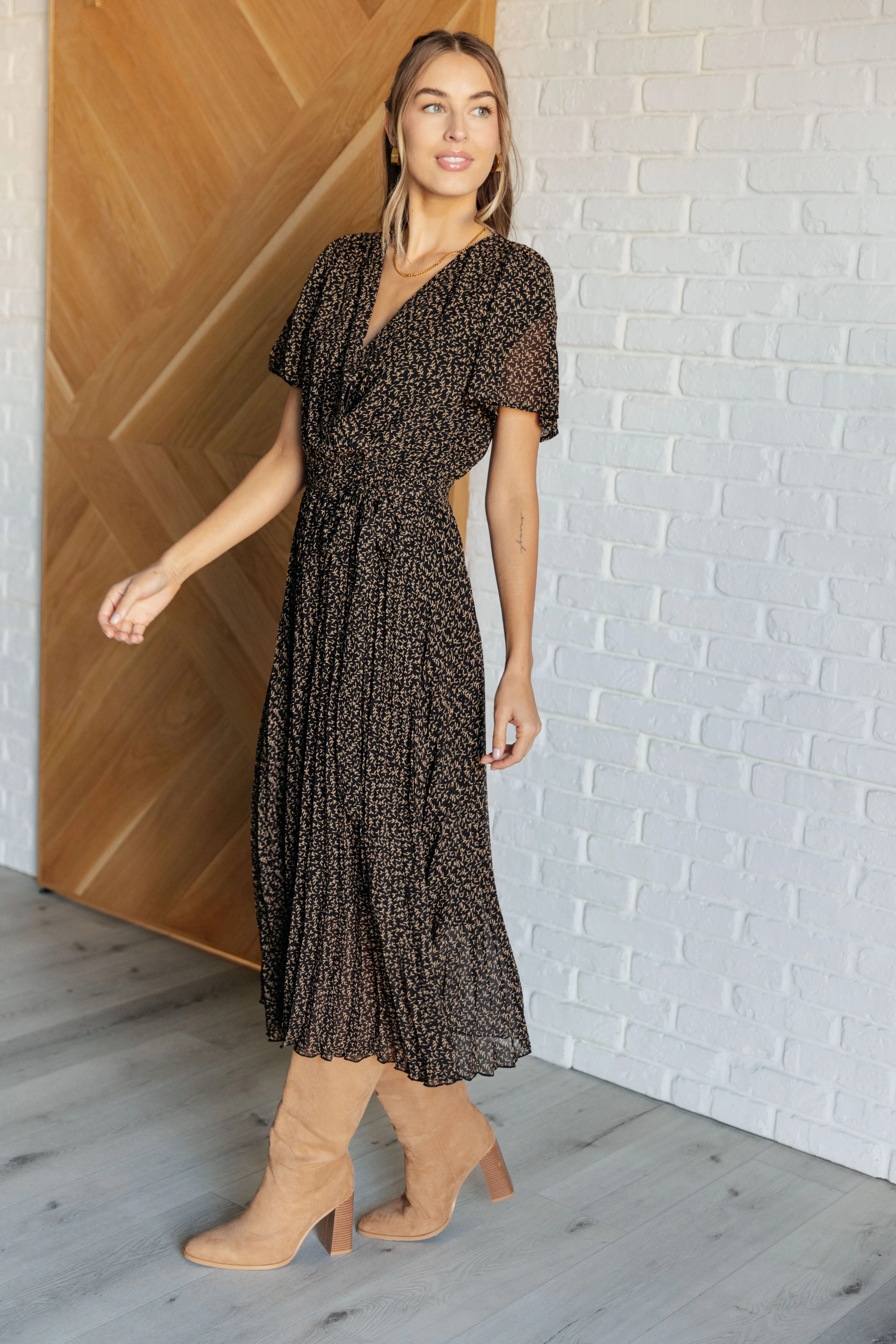 Cause a Scene Surplice Neck Dress - 11/5/2024 - Image 5