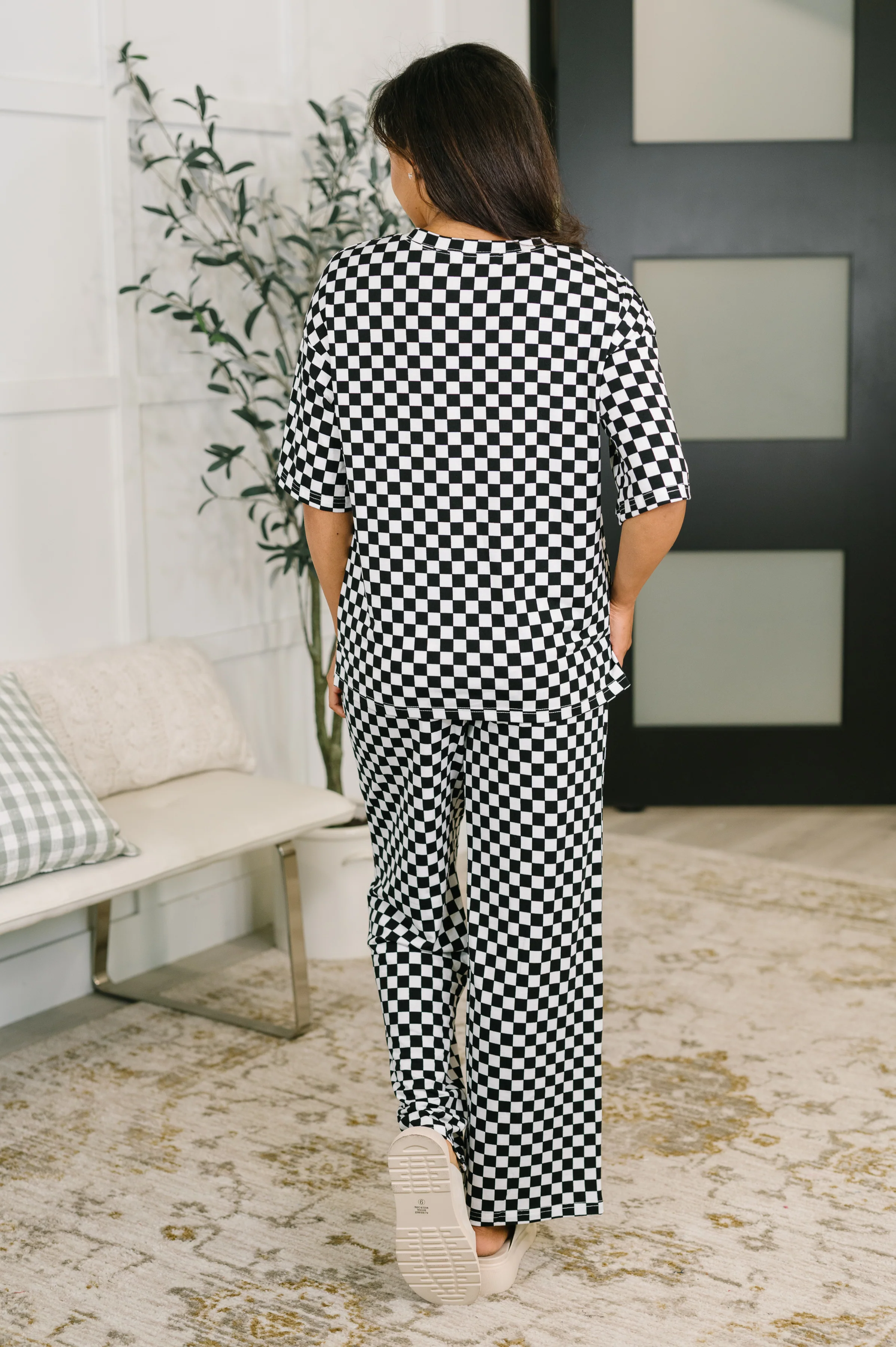 Check Please Top and Bottom Lounge Set - 7/24/2026 - Image 4