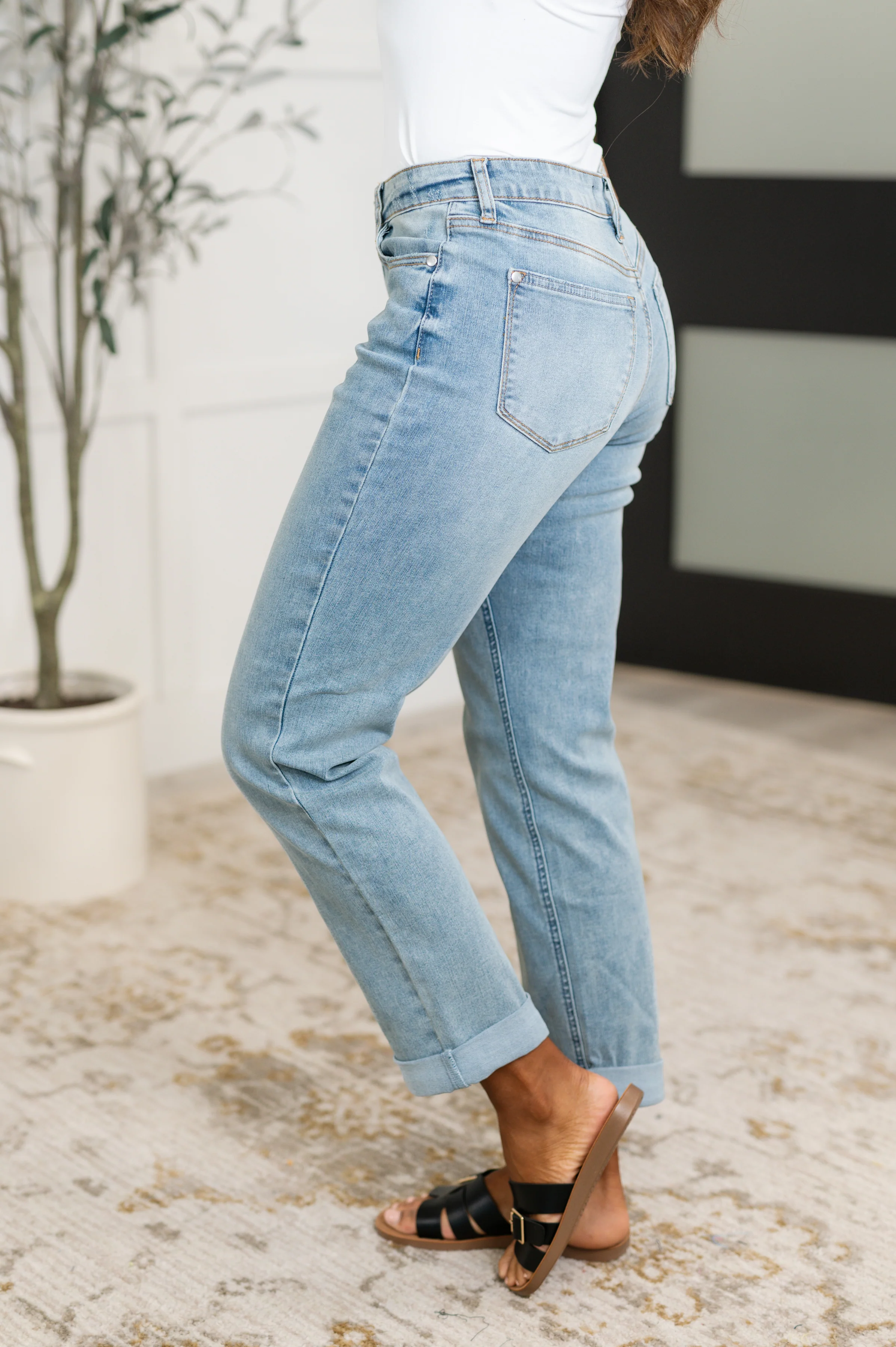 Cheyenne V-Front Cool Denim Boyfriend Jeans - 5/7/2025 - Image 3