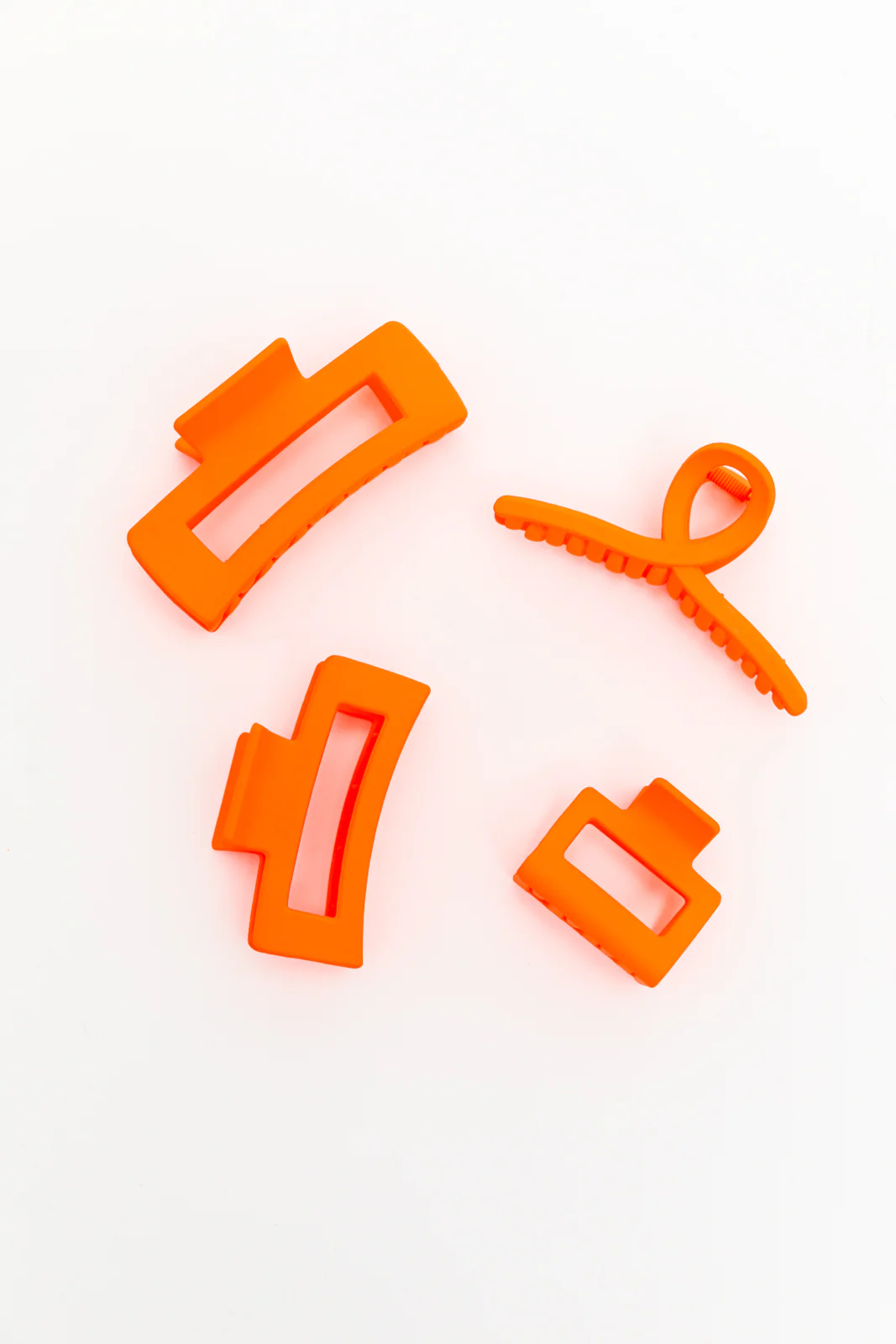 Claw Clip Set of 4 in Orange - 6/12/2023