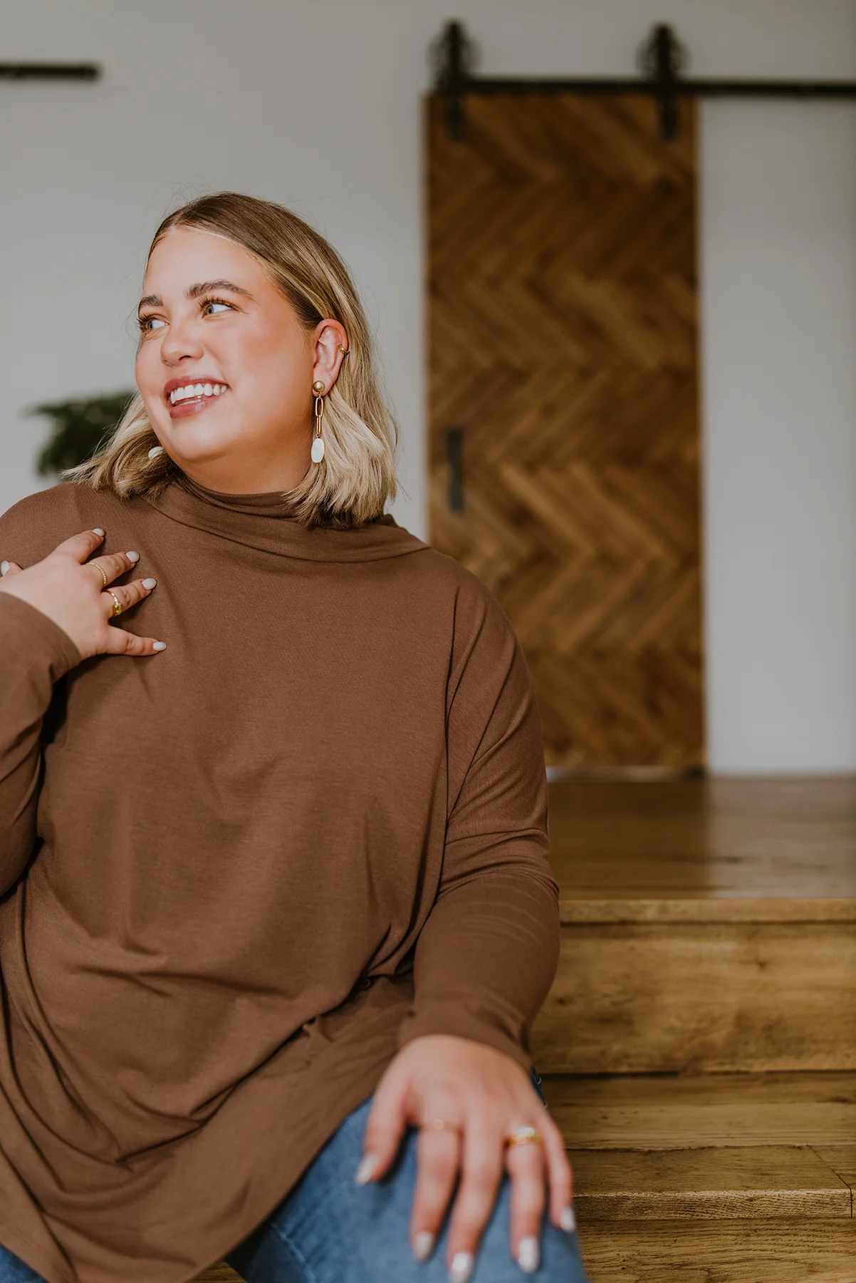 Comfort First Cowl Neck Hi-Low Long Sleeve - 2/21/2023 - Image 8
