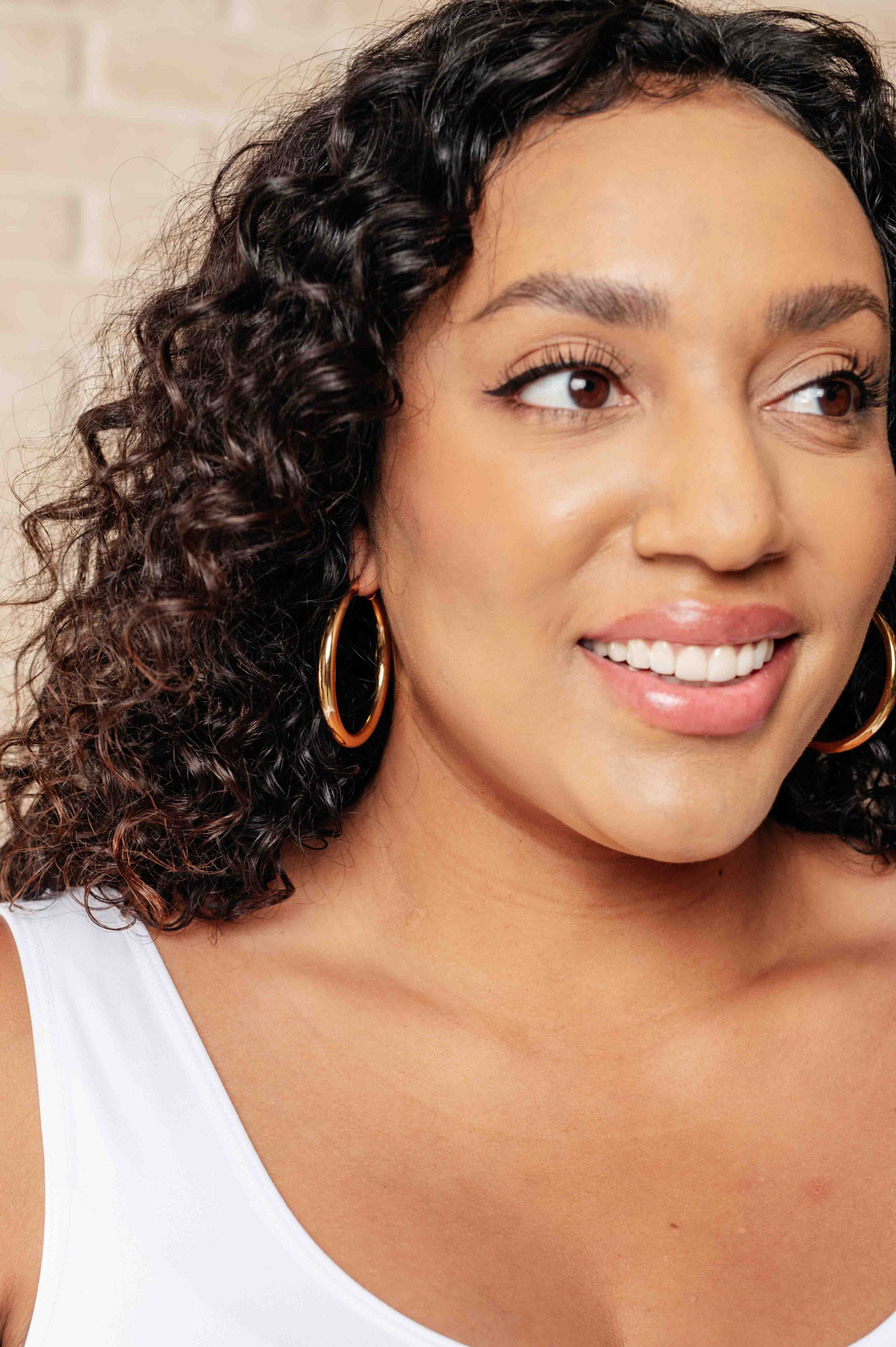Day to Day Hoop Earrings Set in Gold - 6/28/2024 - Image 3