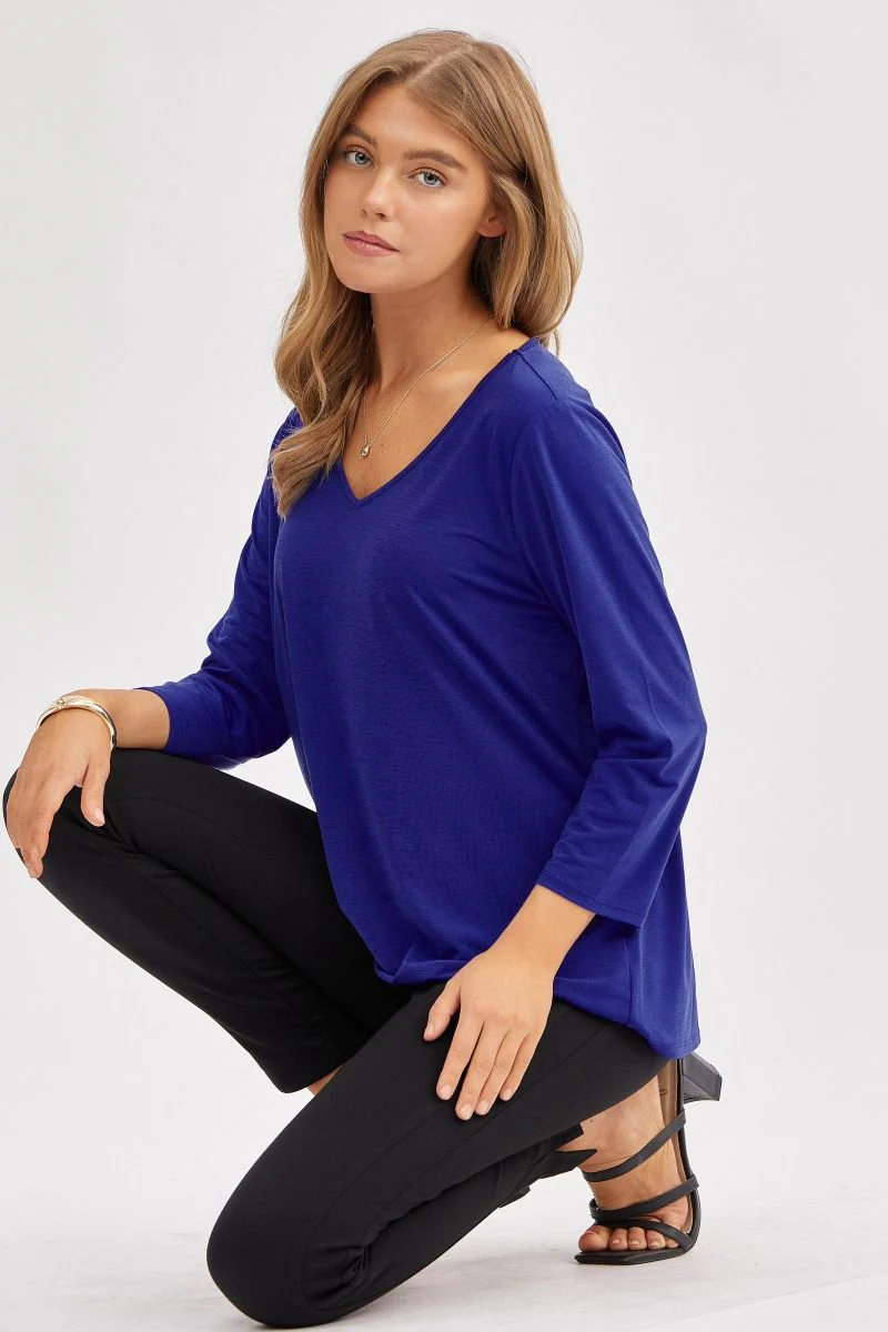 Dear Scarlett Signature Classic V-Neck Top - Summer 25 Capsule - Image 16