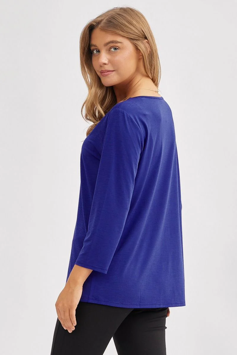Dear Scarlett Signature Classic V-Neck Top - Summer 25 Capsule - Image 17