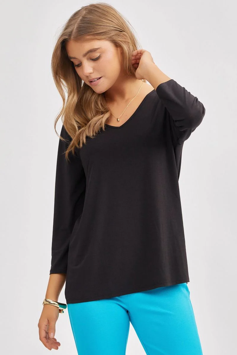 Dear Scarlett Signature Classic V-Neck Top - Summer 25 Capsule - Image 2
