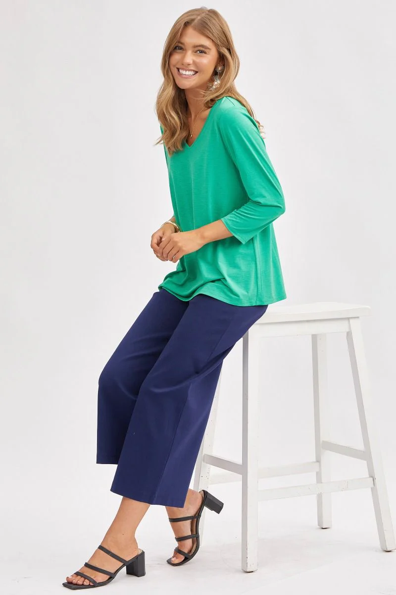 Dear Scarlett Signature Classic V-Neck Top - Summer 25 Capsule - Image 9