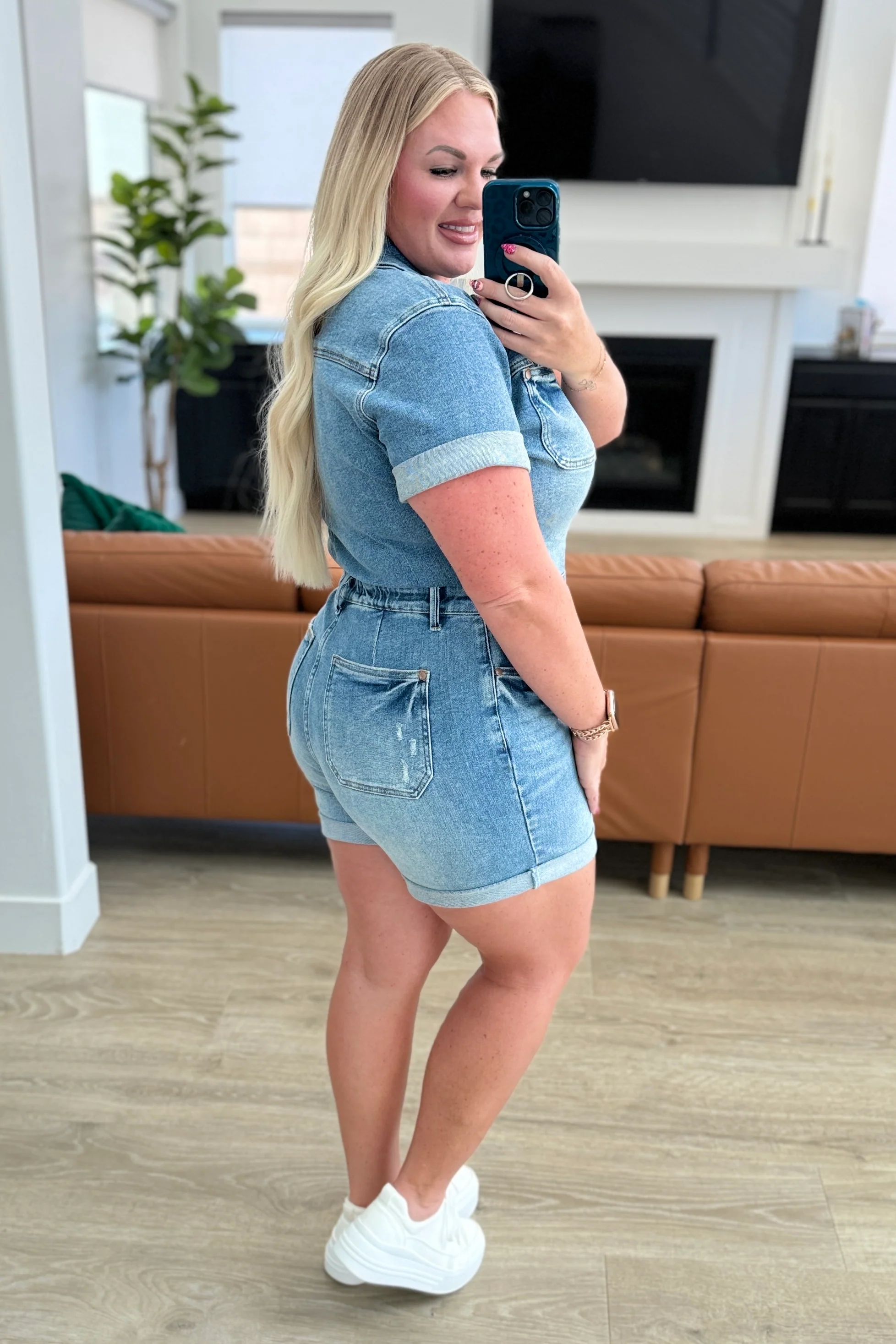 Delia High Rise Short Sleeve Romper - 5/15/2024 - Image 13