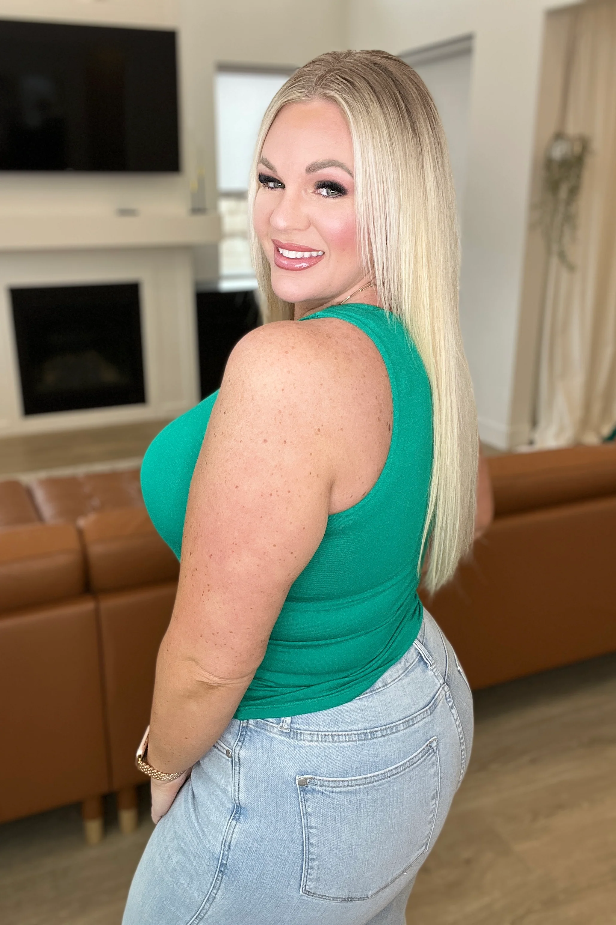 Double Layered Round Neck Tank Top in Kelly Green - 2/21/2024 - Image 3