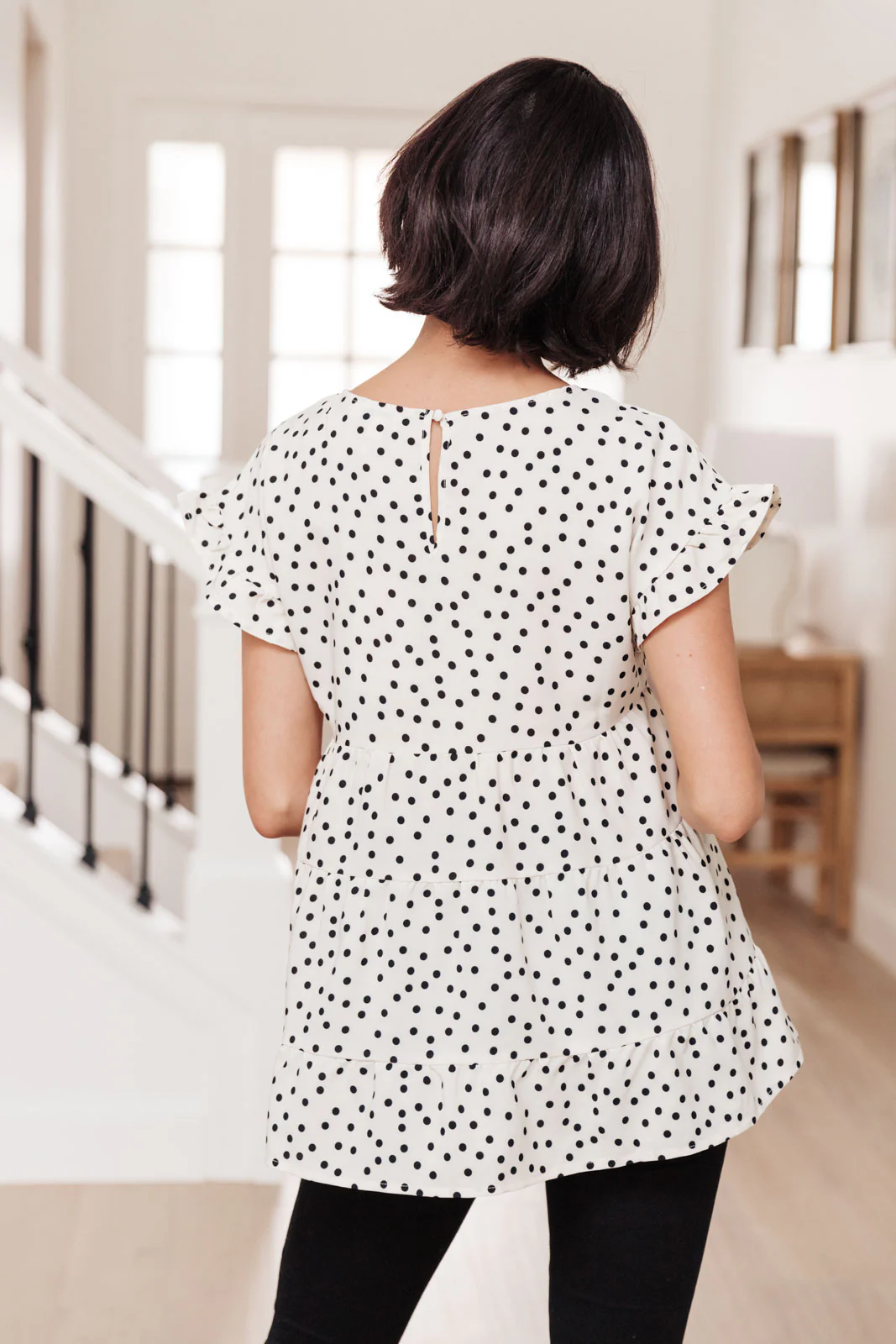 Dreamy Look Top In White - 2/15/2022 - Image 9