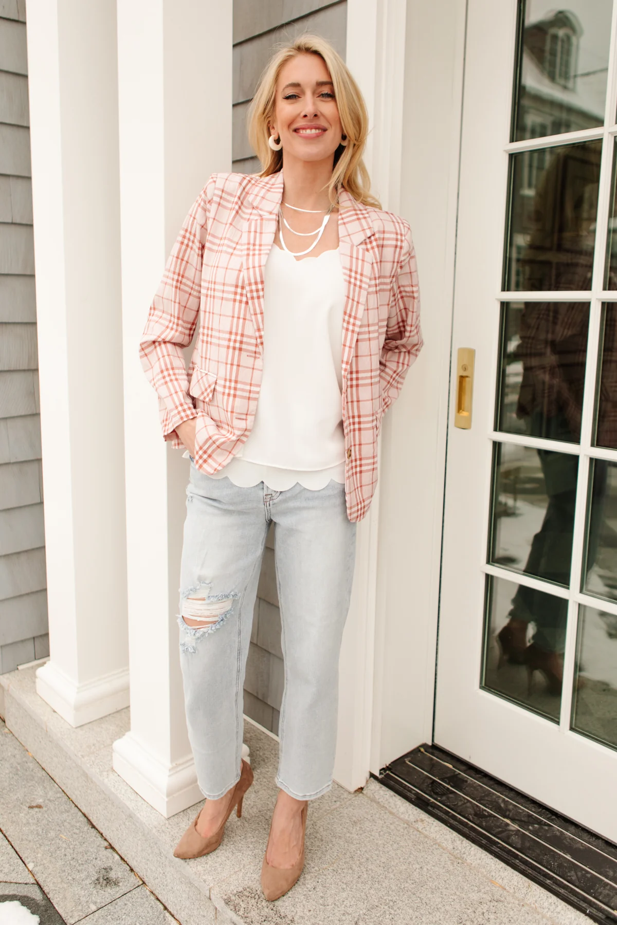 Dressed in Plaid Blazer In Pink - 5/5/2022 - Image 7
