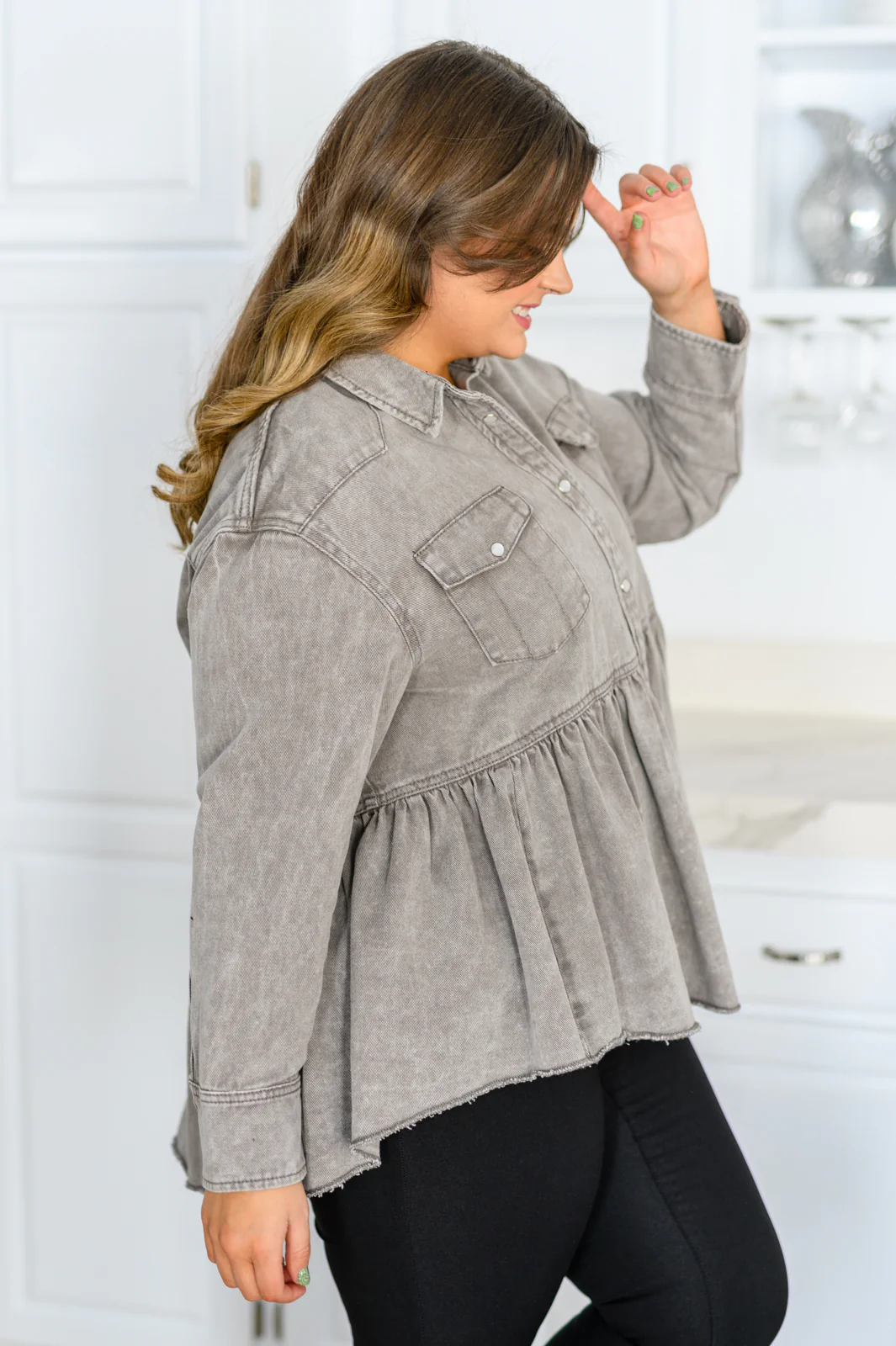 Earl Grey Button Up Long Sleeve Top - 12/27/2022 - Image 13