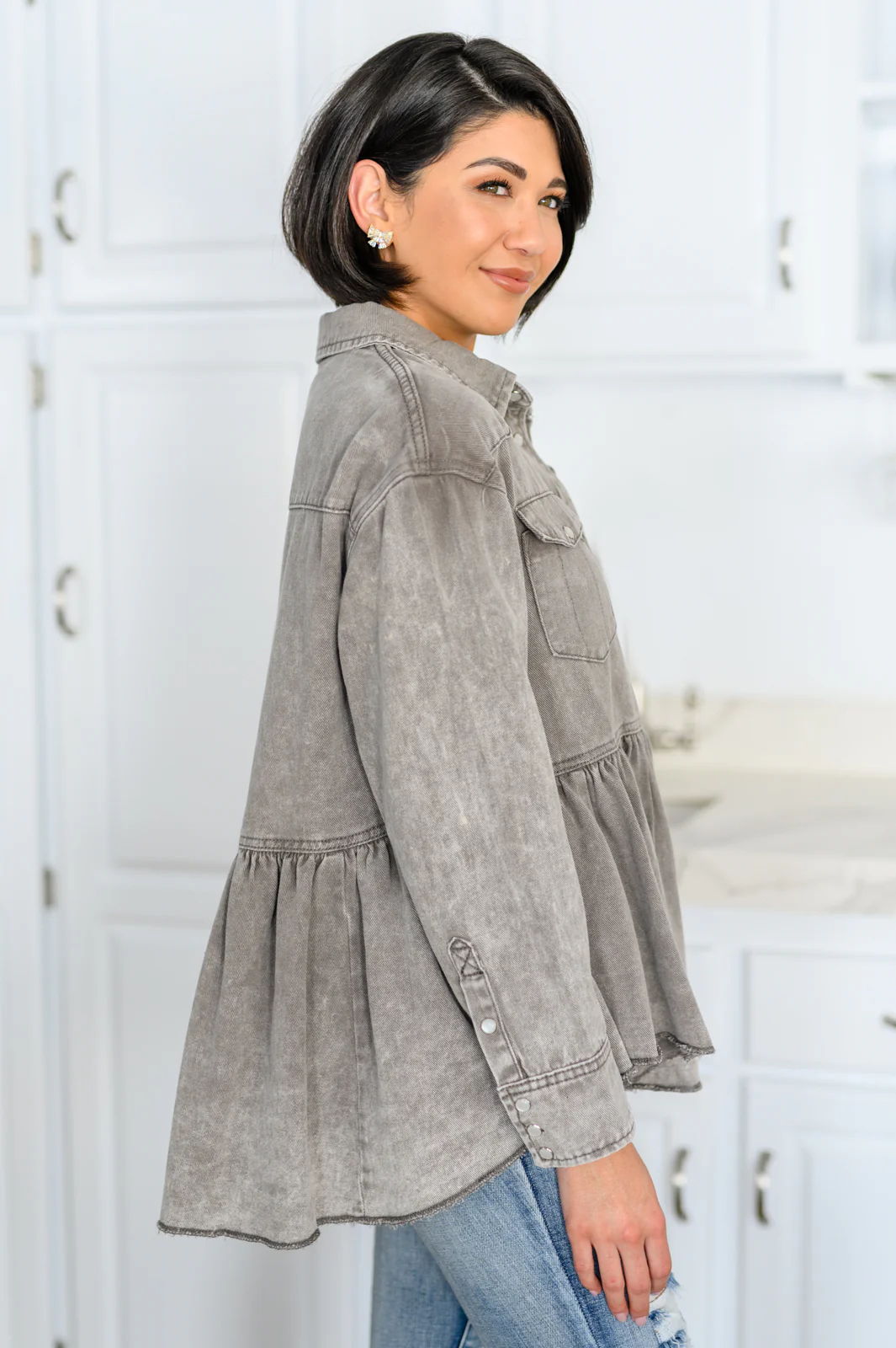 Earl Grey Button Up Long Sleeve Top - 12/27/2022 - Image 3
