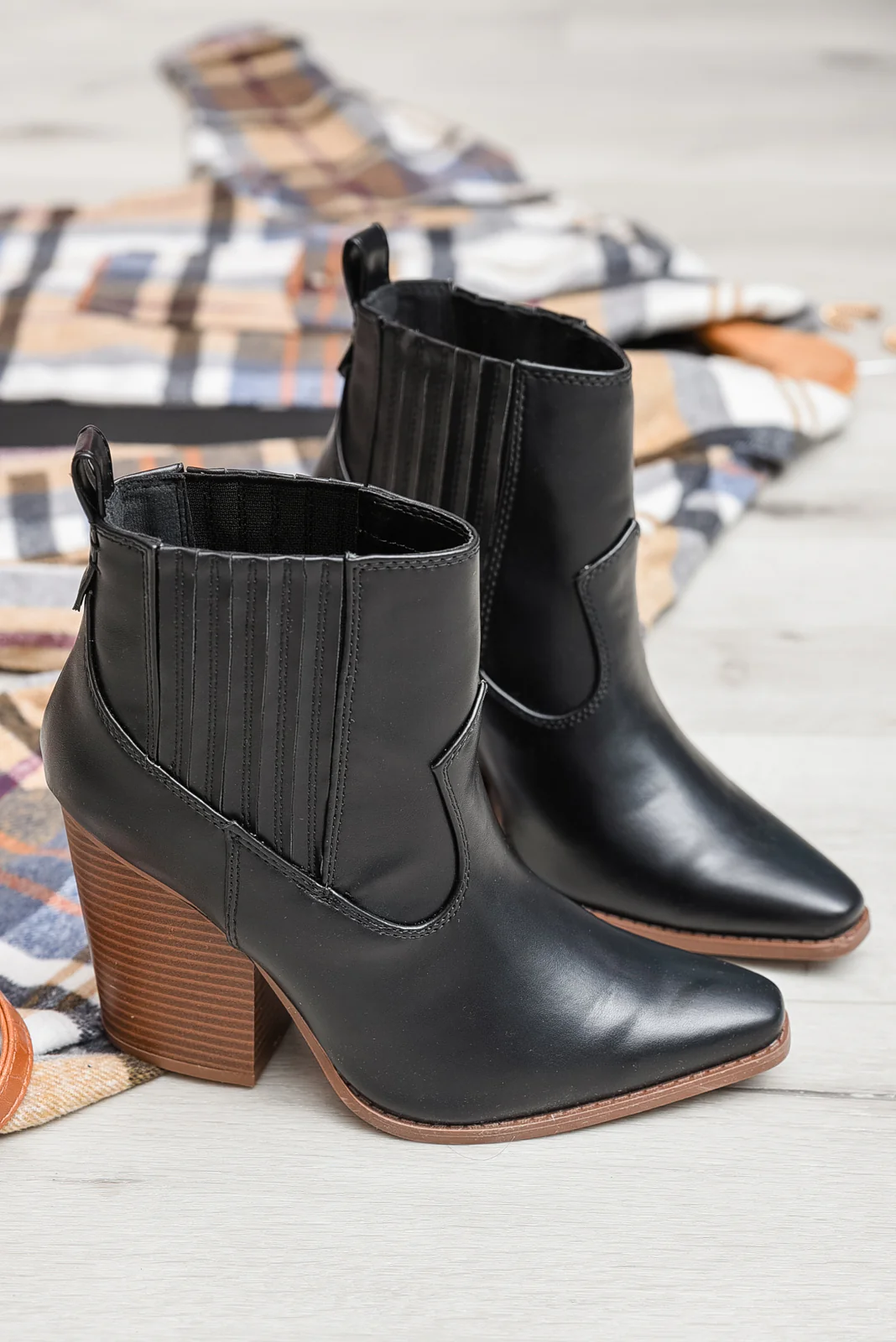 Easy As That Ankle Boots In Black - 8/23/2022 - Image 4