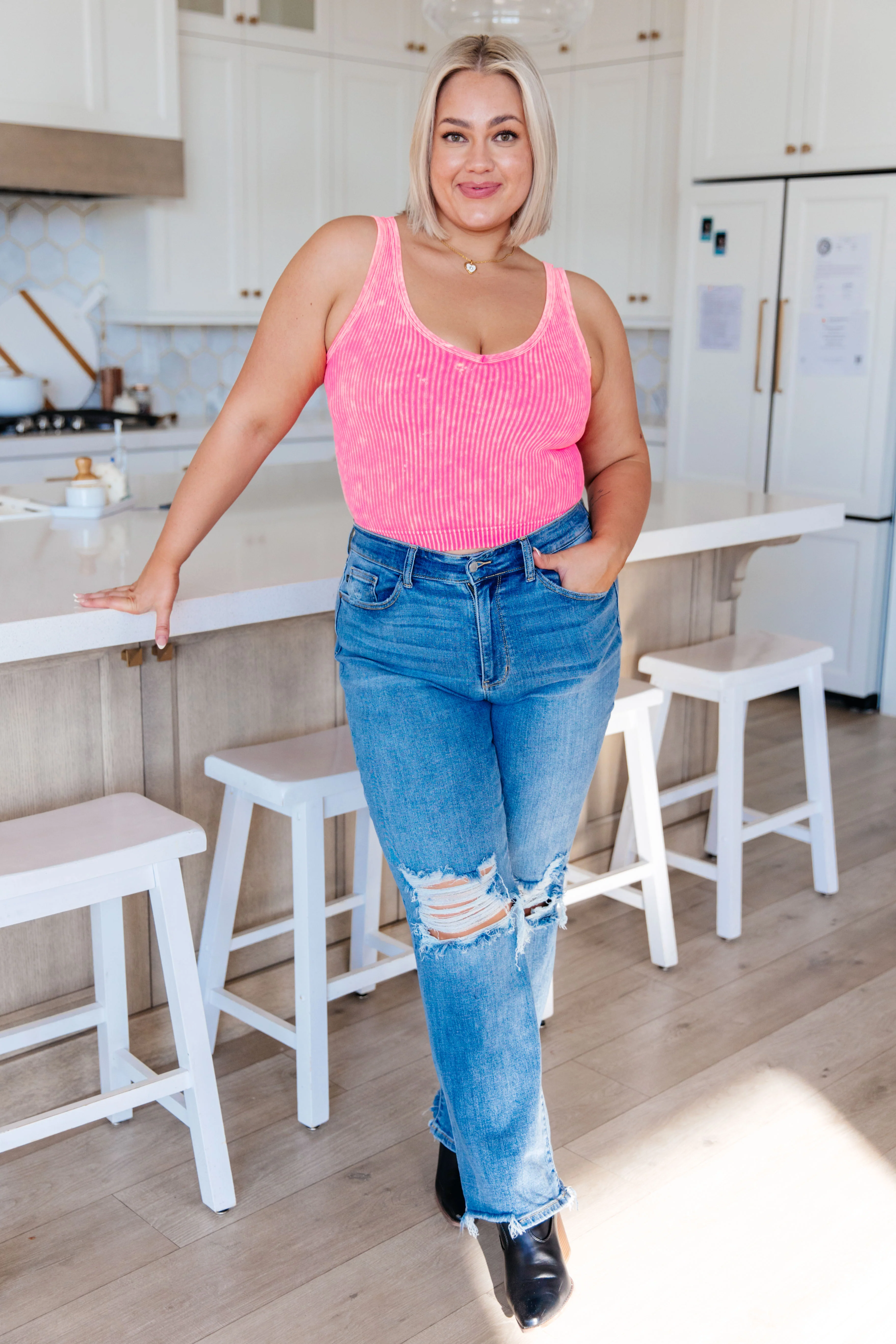 Effortless Reversible Mineral Wash Ribbed Tank in Neon Coral - 1/16/2024 - Image 5