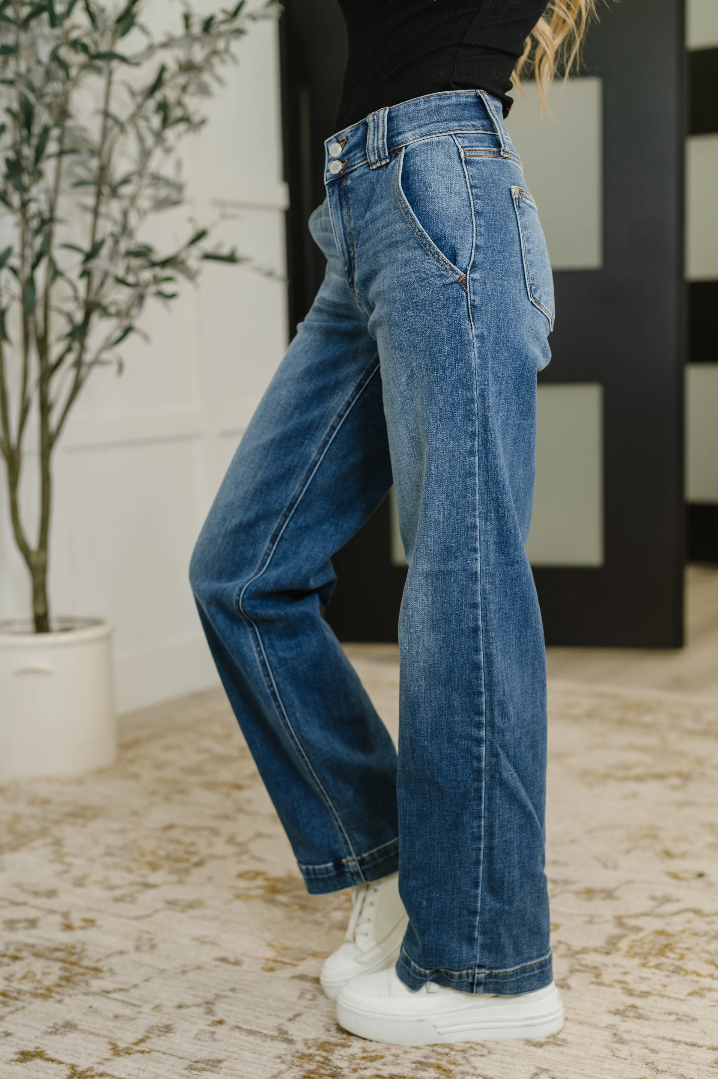 Elsie High Rise Double Button Wide Leg Jeans - 7/30/2025 - Image 4