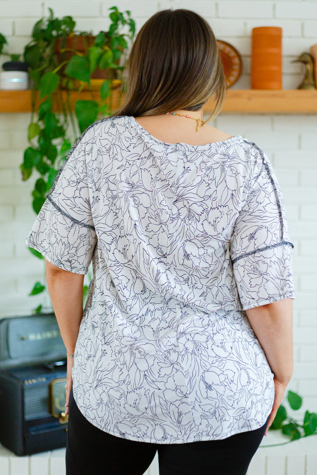 Endless Joy Floral Top - 2/9/2023 - Image 4