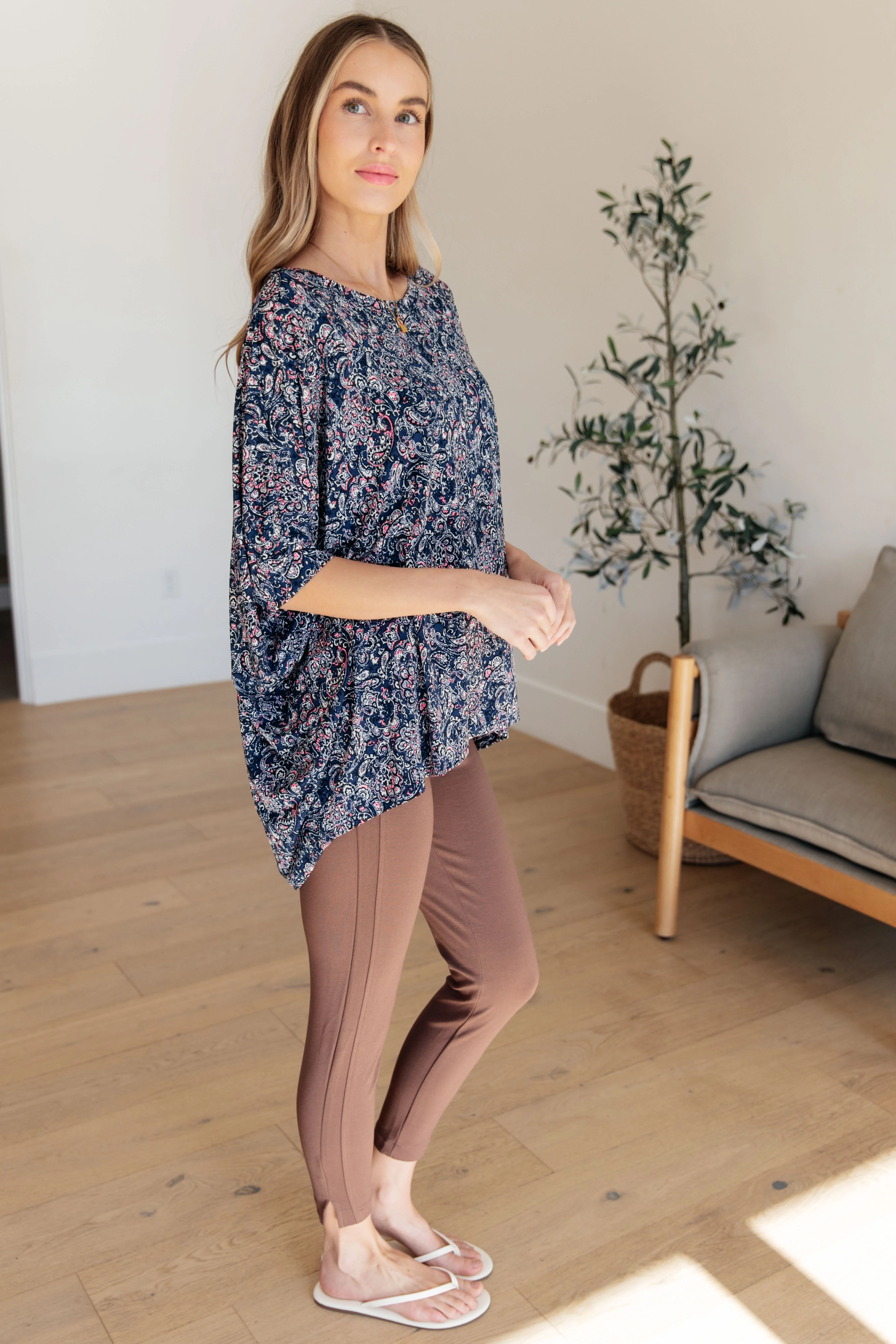 Essential Blouse in Navy Paisley - 3/22/2024 - Image 4