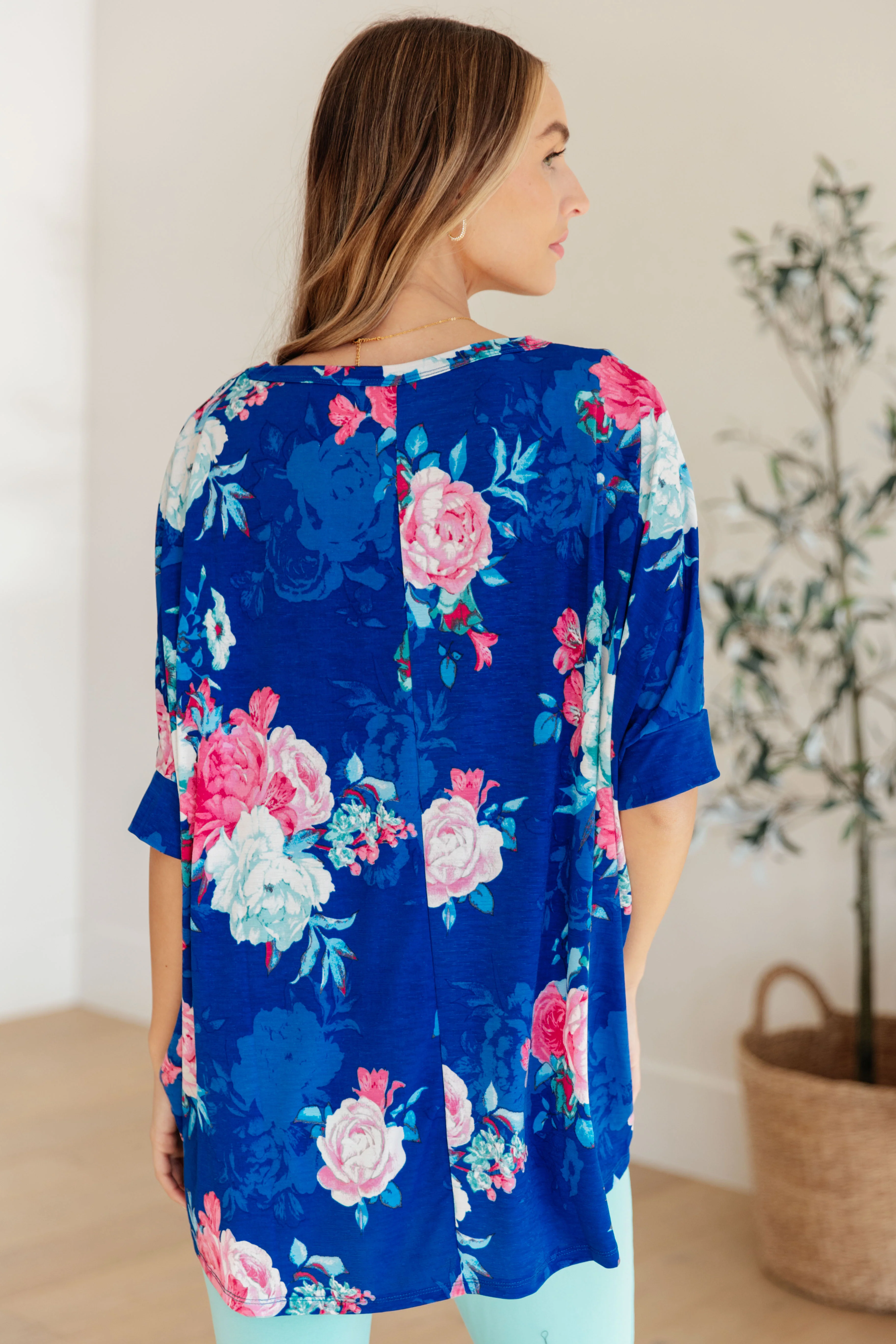 Essential Blouse in Royal and Pink Floral - 3/22/2024 - Image 8