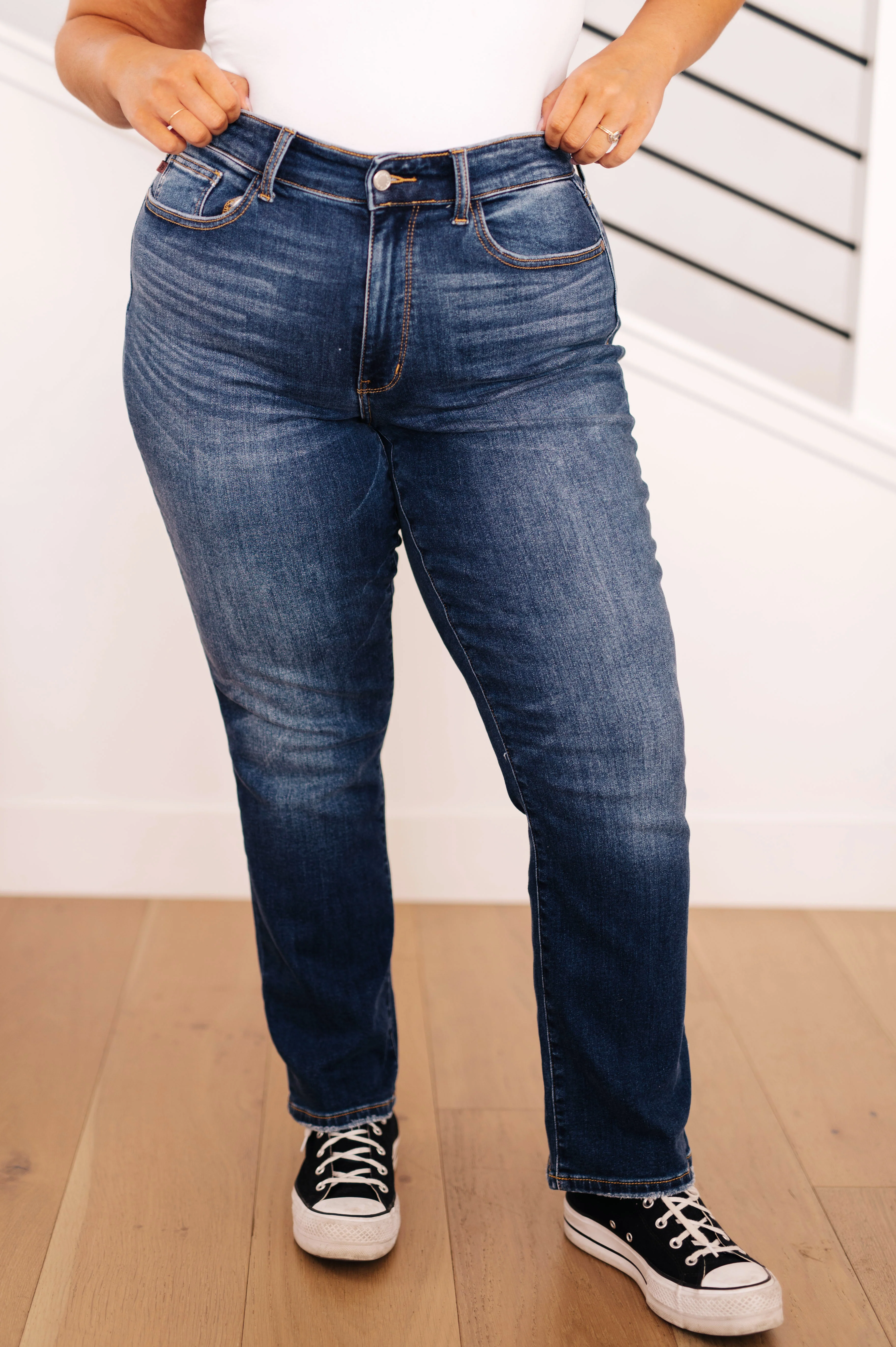Estelle High Waist Thermal Straight Jeans - 9/20/2023 - Image 4