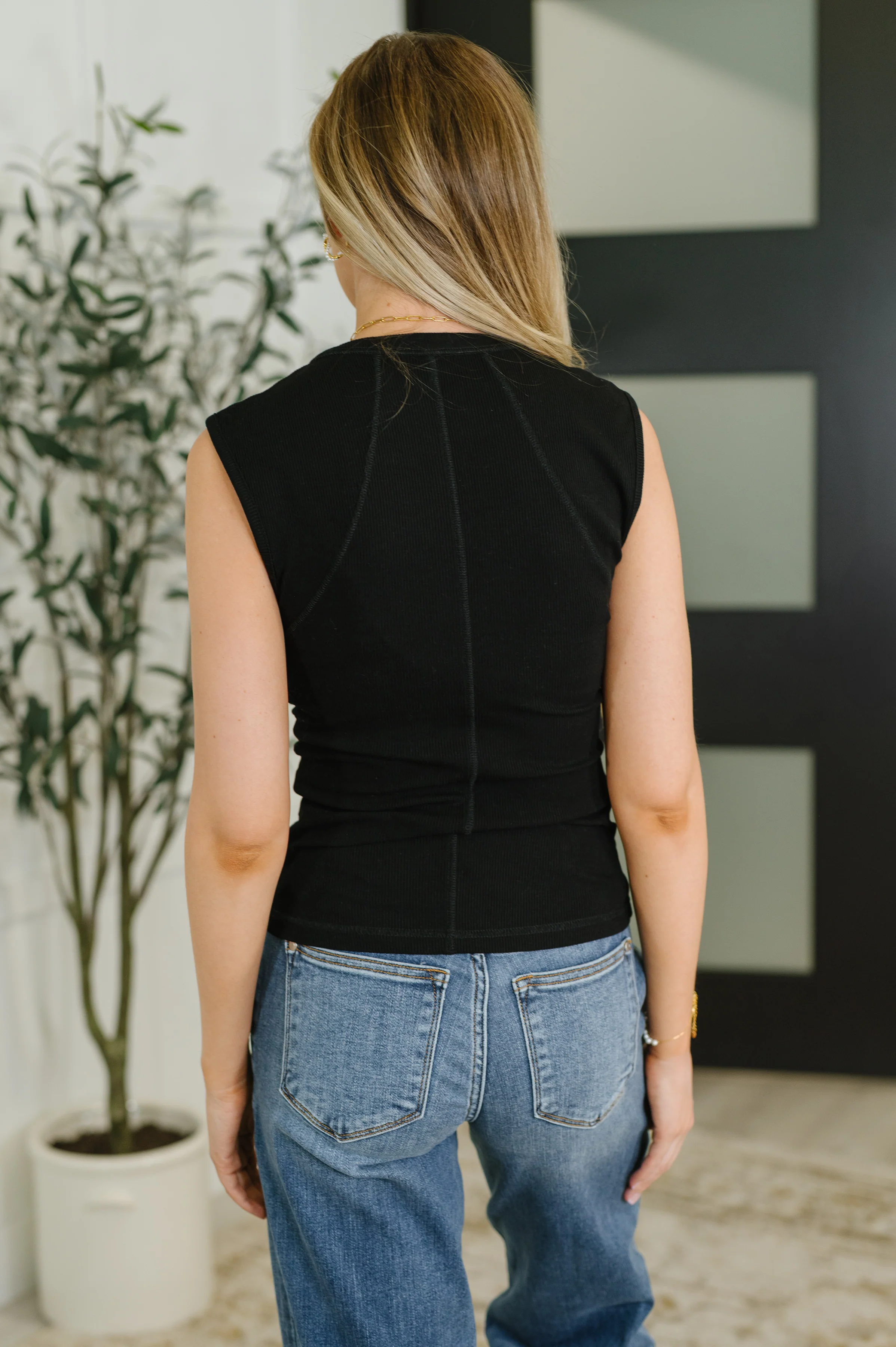 Everyday Edge Knit Henley Tank in Black - 8/15/2025 - Image 5