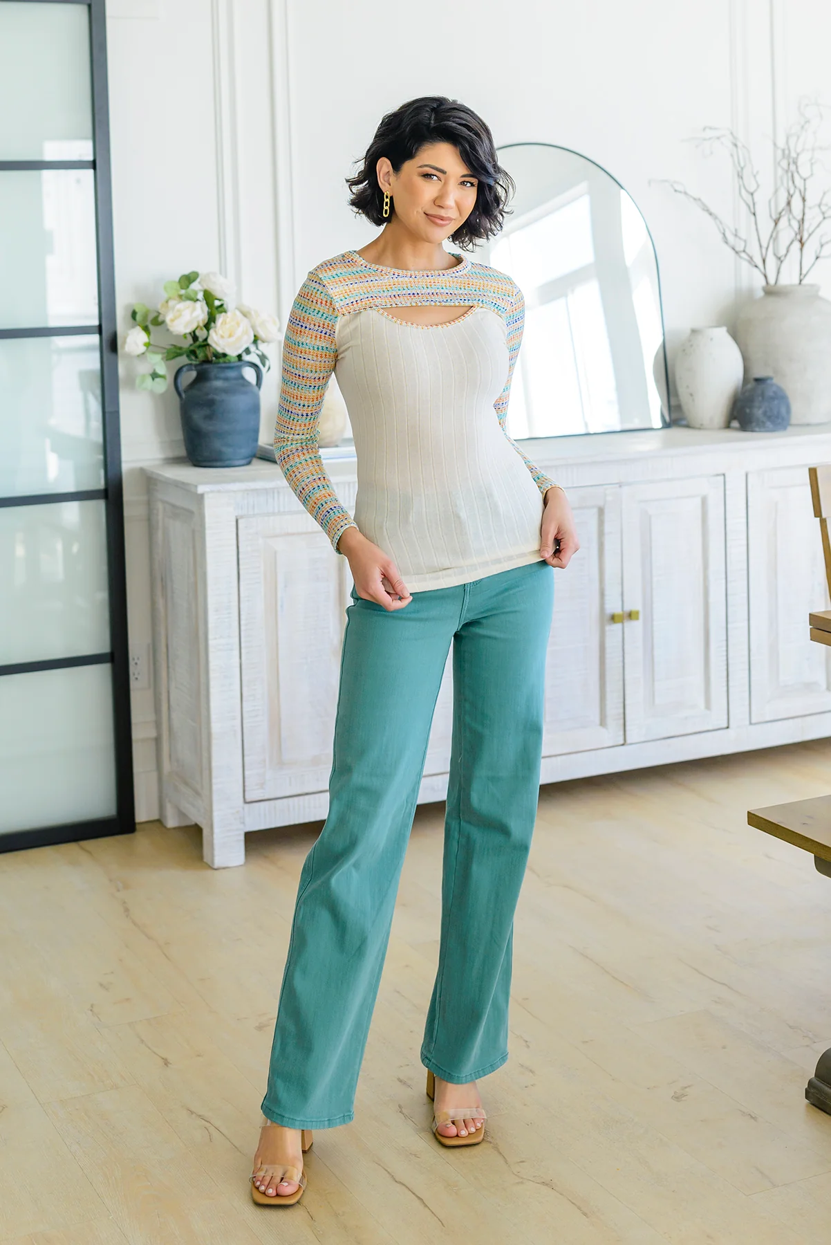 Evidently Extra Peekaboo Cut Out Top - 4/4/2023 - Image 3