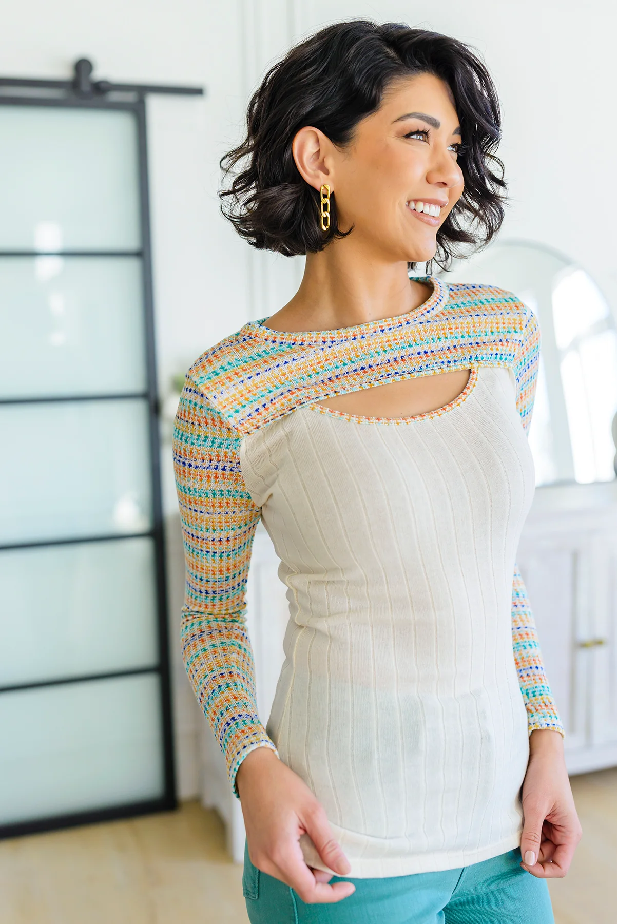 Evidently Extra Peekaboo Cut Out Top - 4/4/2023 - Image 9