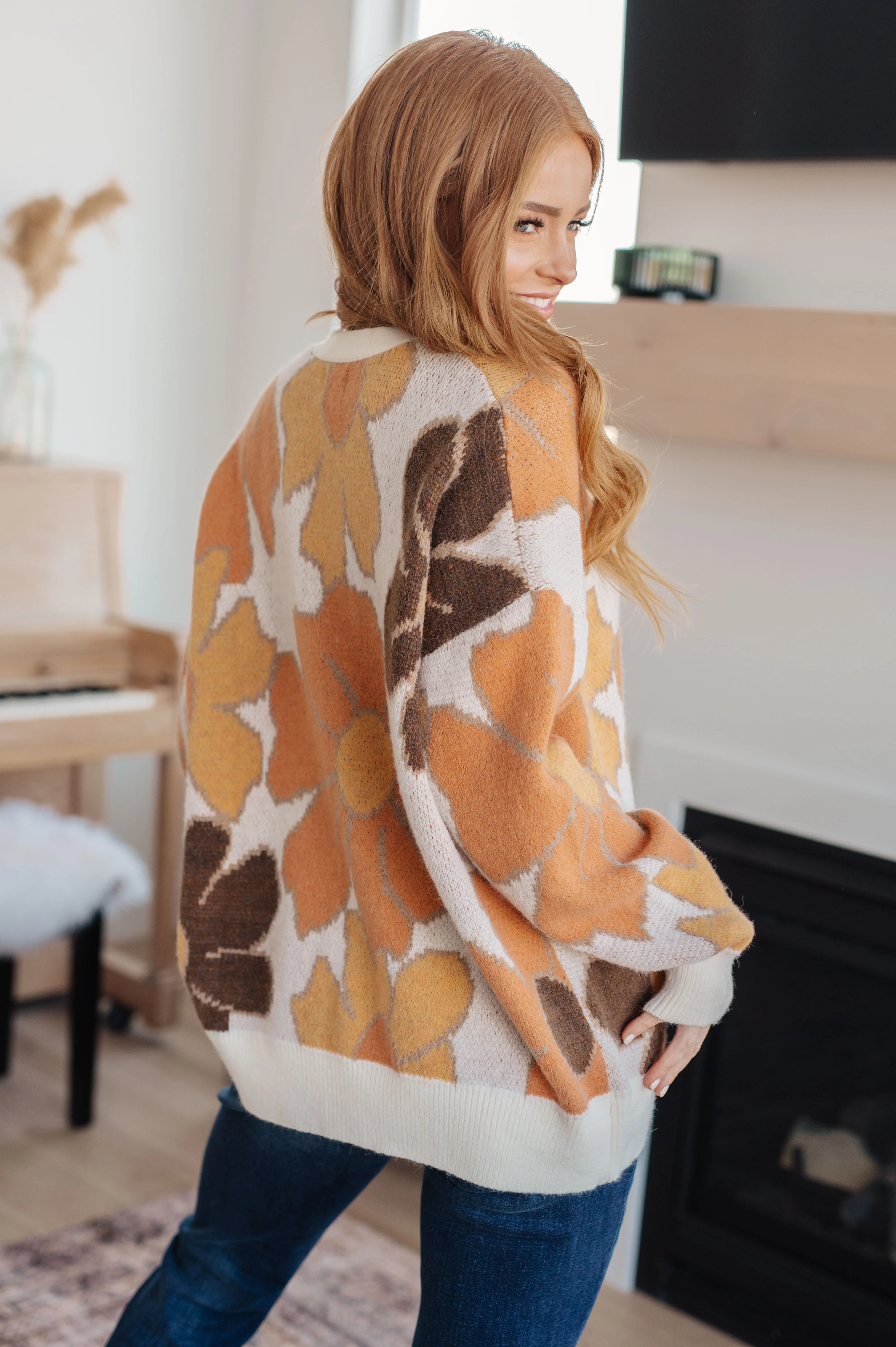 Exquisitely Mod Floral Cardigan - 10/25/2024 - Image 13