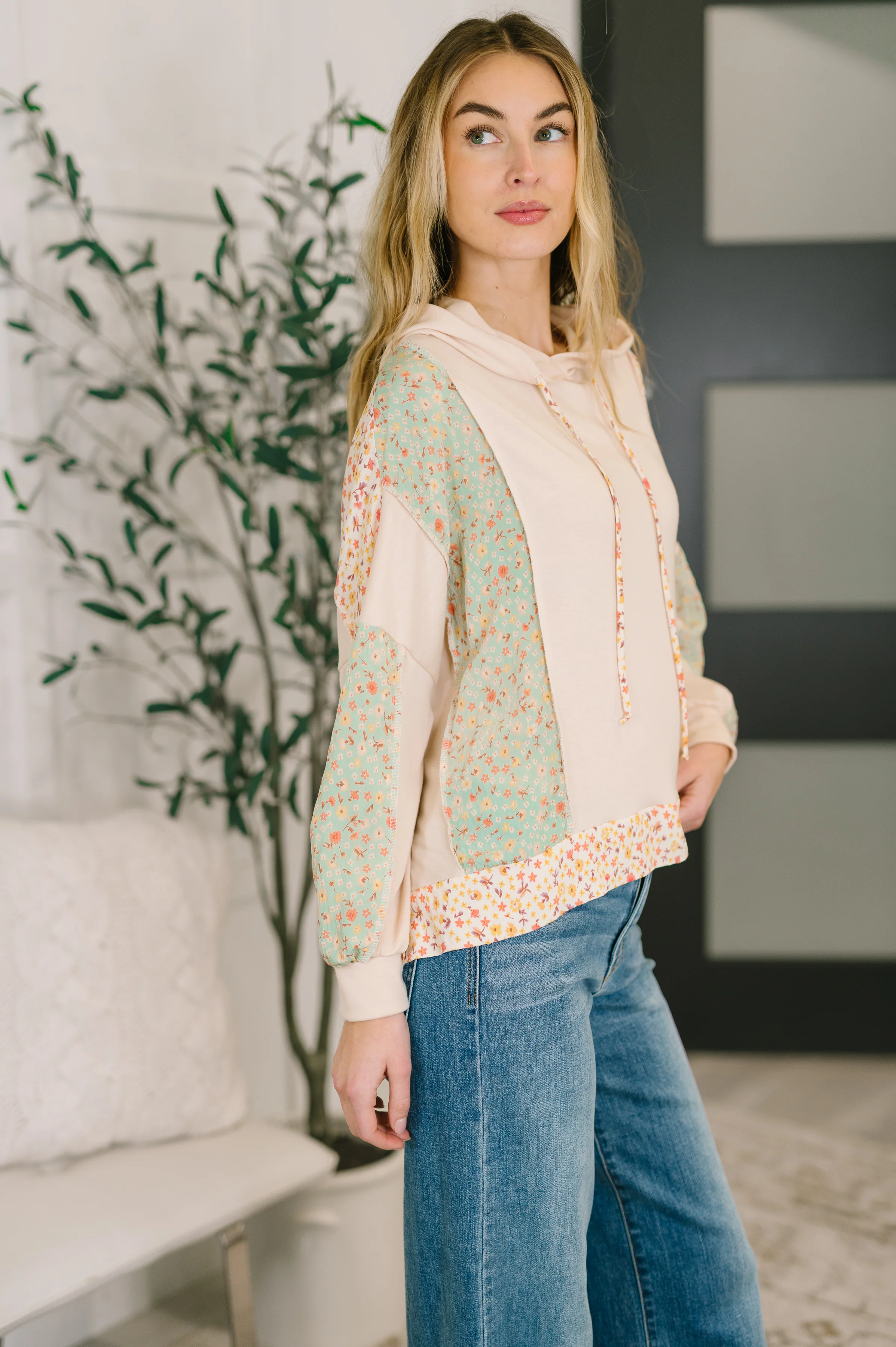 Floral Patchwork Hooded Pullover - 2/10/2026 NEW - Image 4