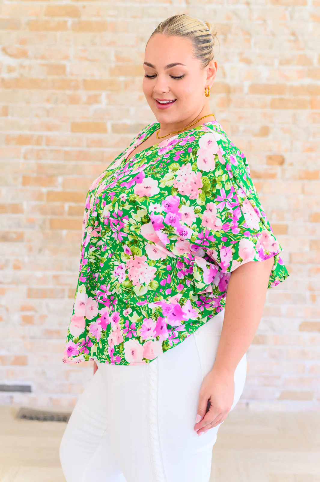 Florence V-Neck Statement Top in Kelly Green - 6/14/2024 - Image 3