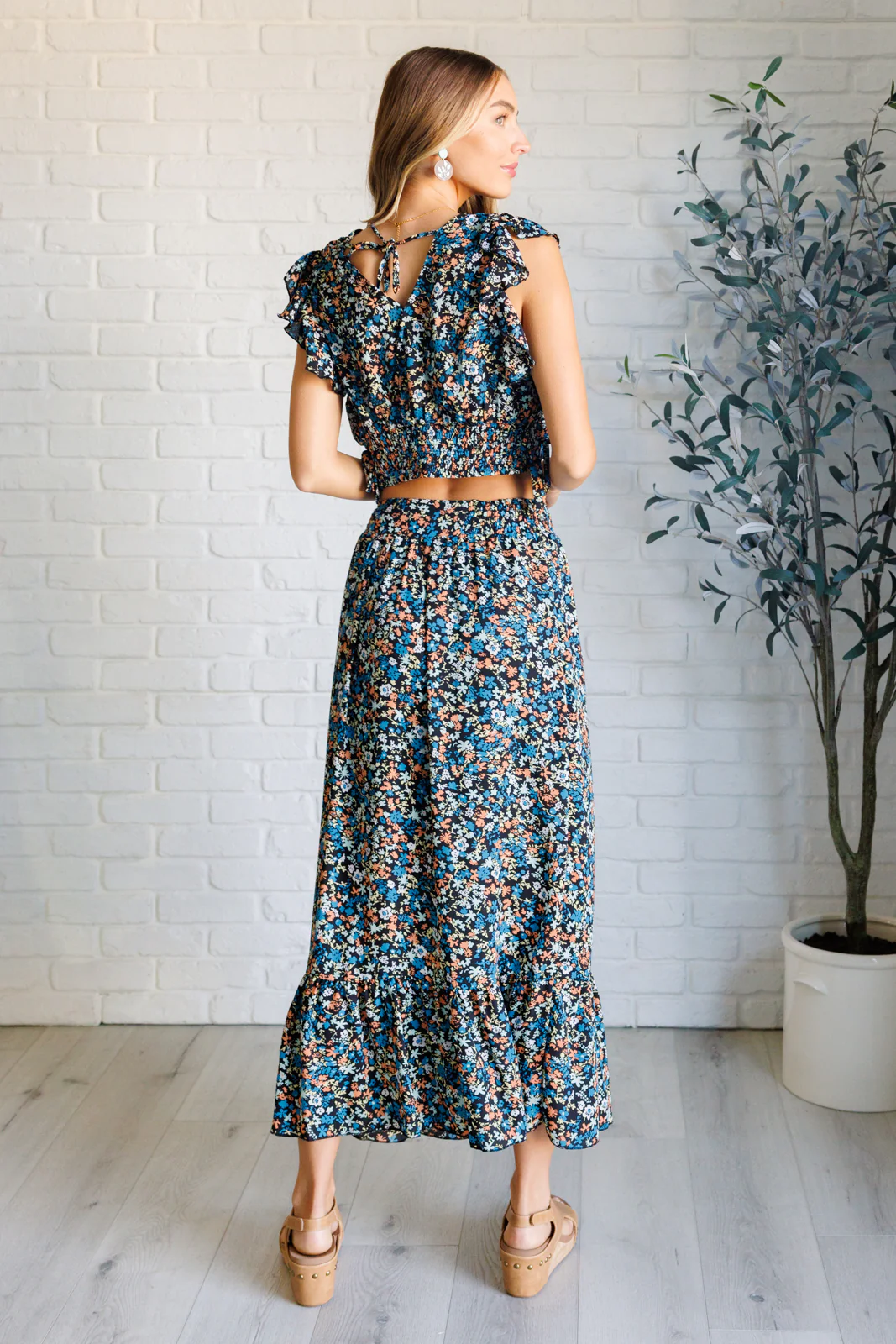 Flutter of Florals V-Neck Crop and Skirt Set - 7/7/2025 - Image 15