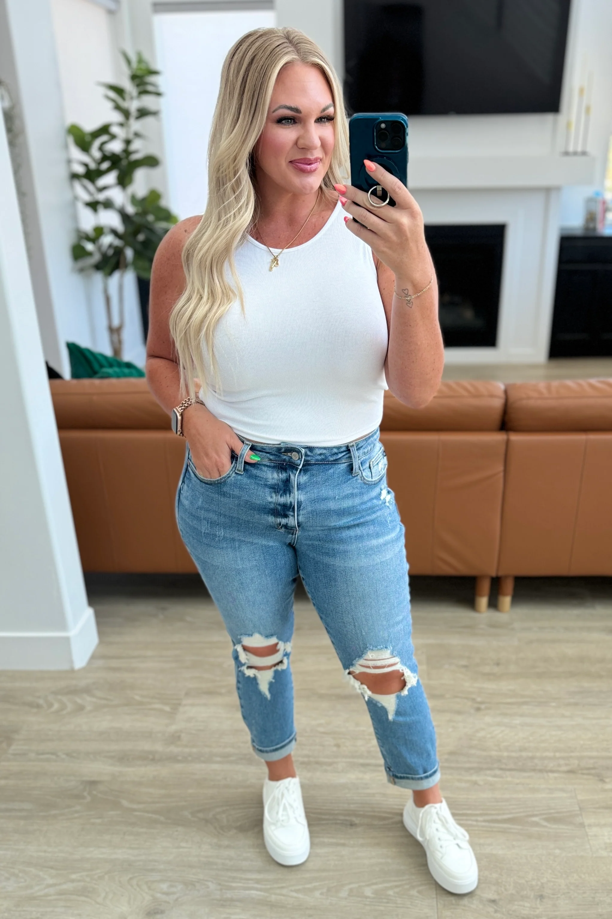 Frankie High Waist Distressed Boyfriend Jeans - 6/26/2024 - Image 12