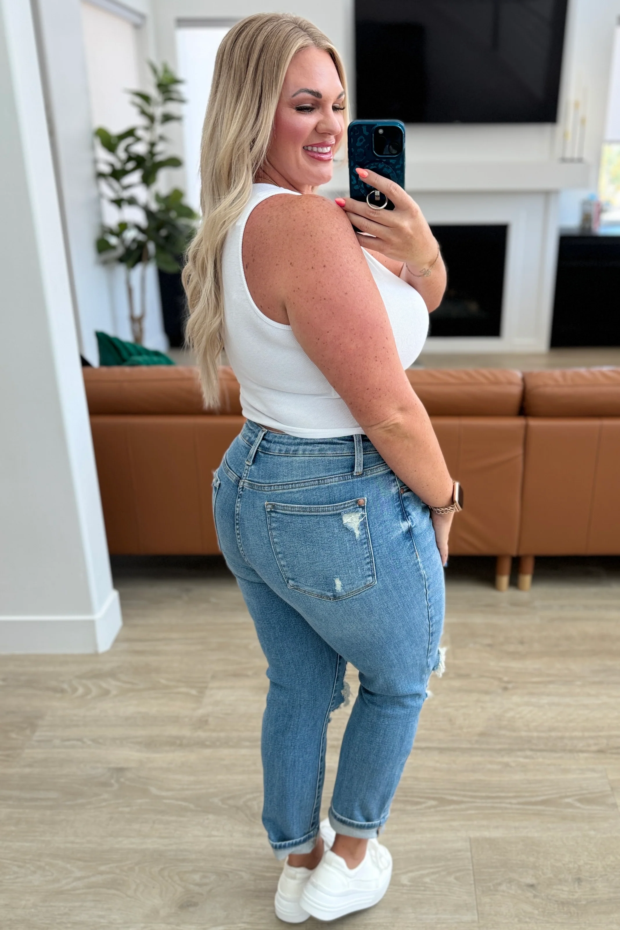 Frankie High Waist Distressed Boyfriend Jeans - 6/26/2024 - Image 15