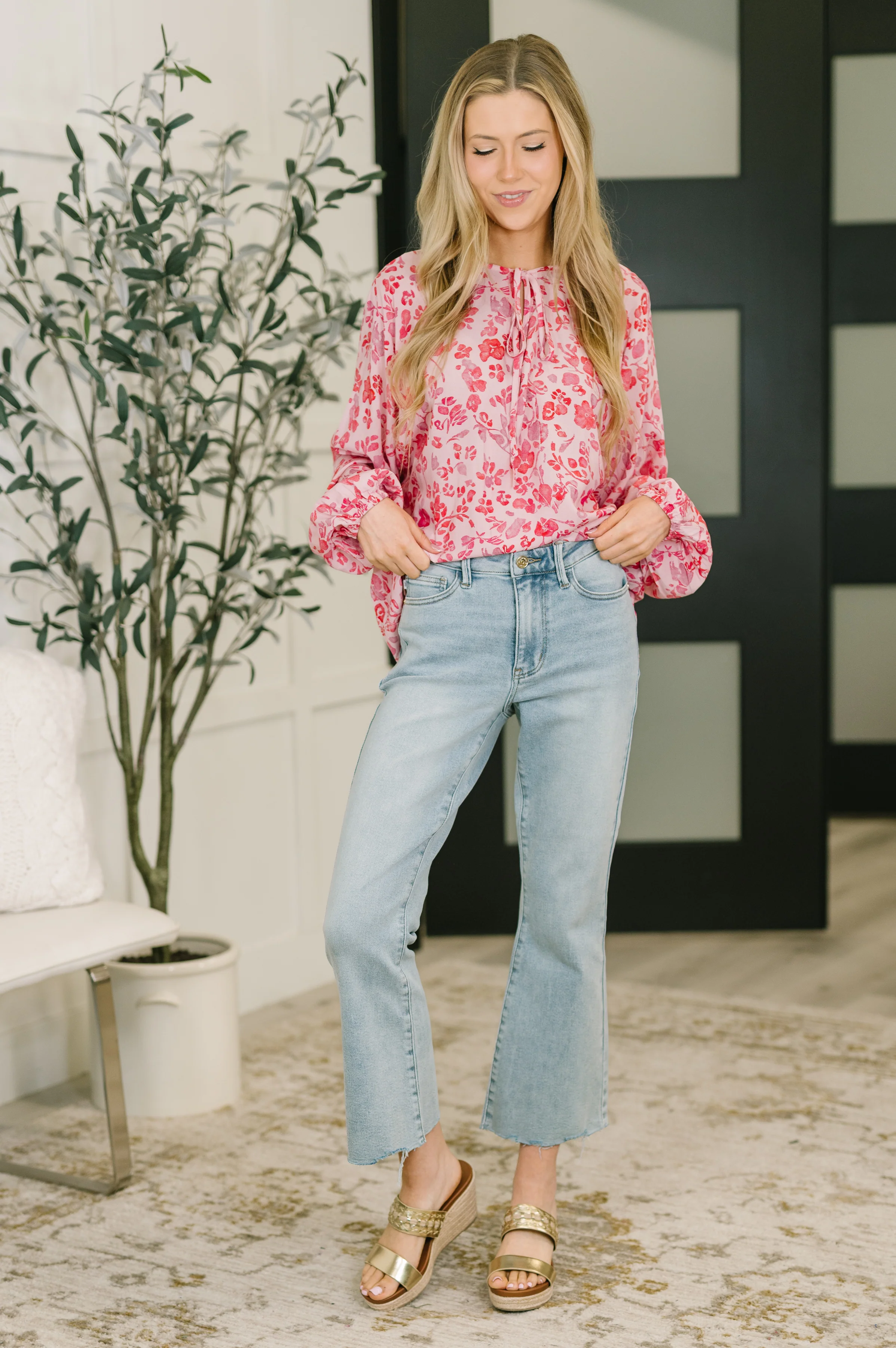 Garden Kiss V-Neck Puff Sleeve Blouse - 2/10/2026 - Image 3